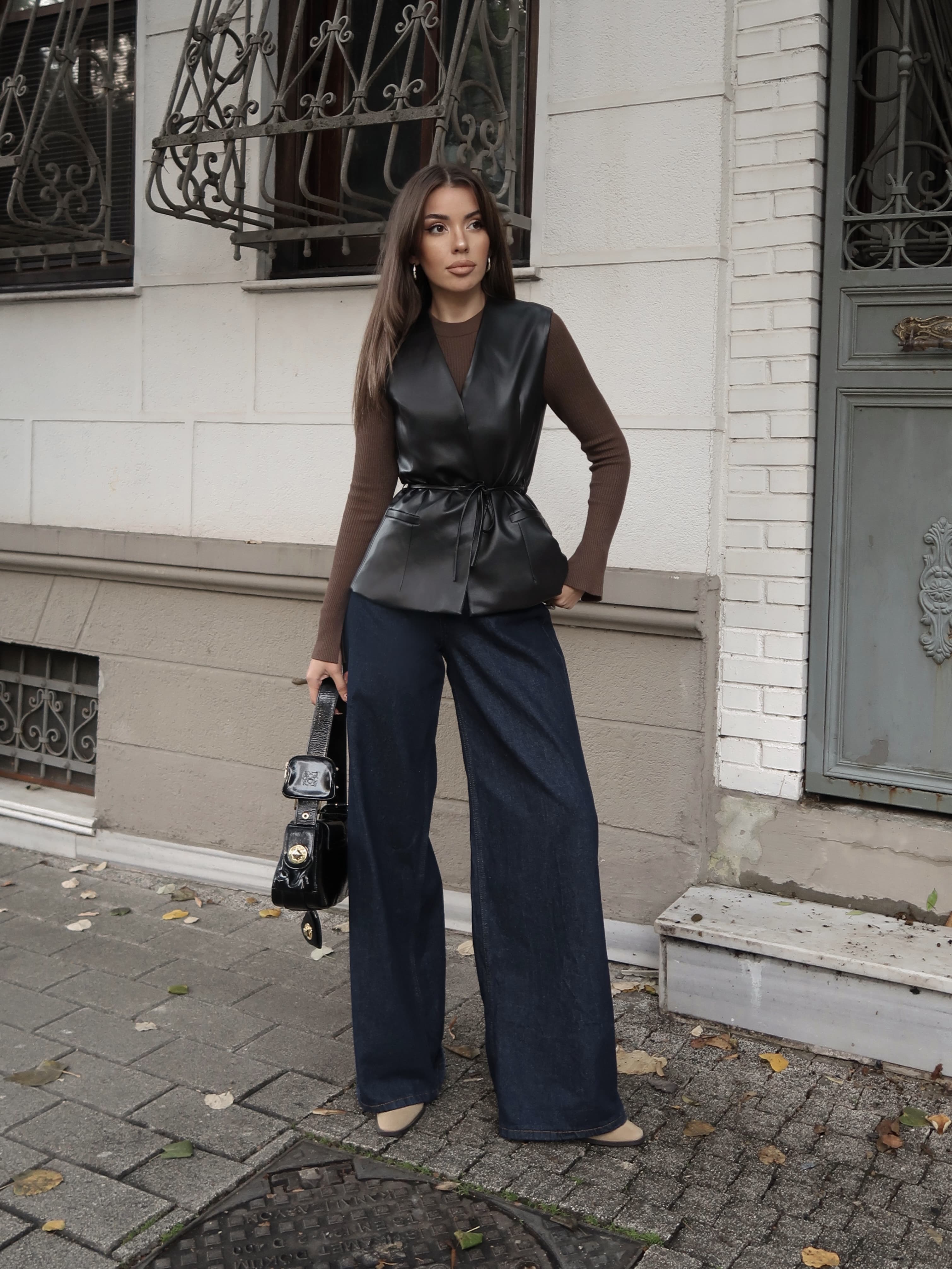 Deri Janet Siyah Yelek