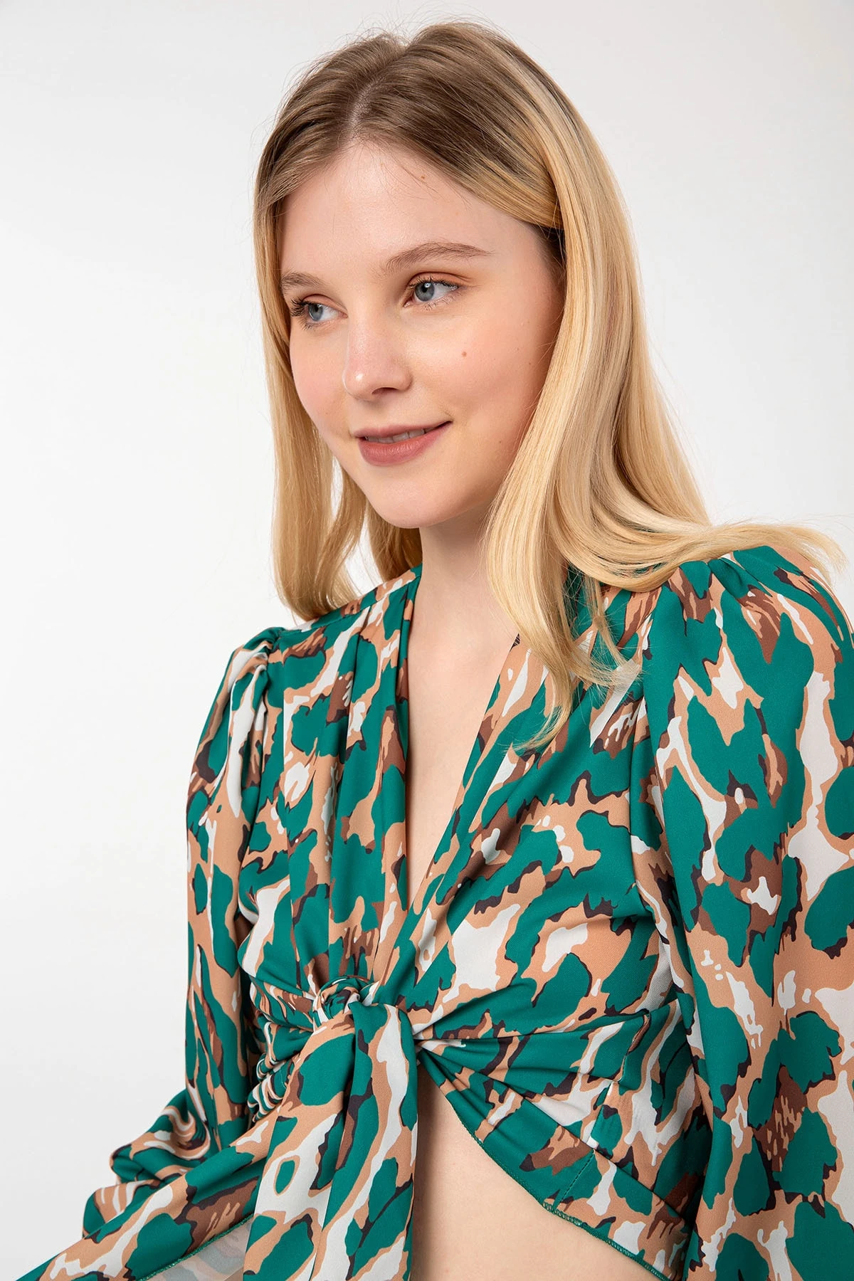 Önden Bağlamalı Bluz