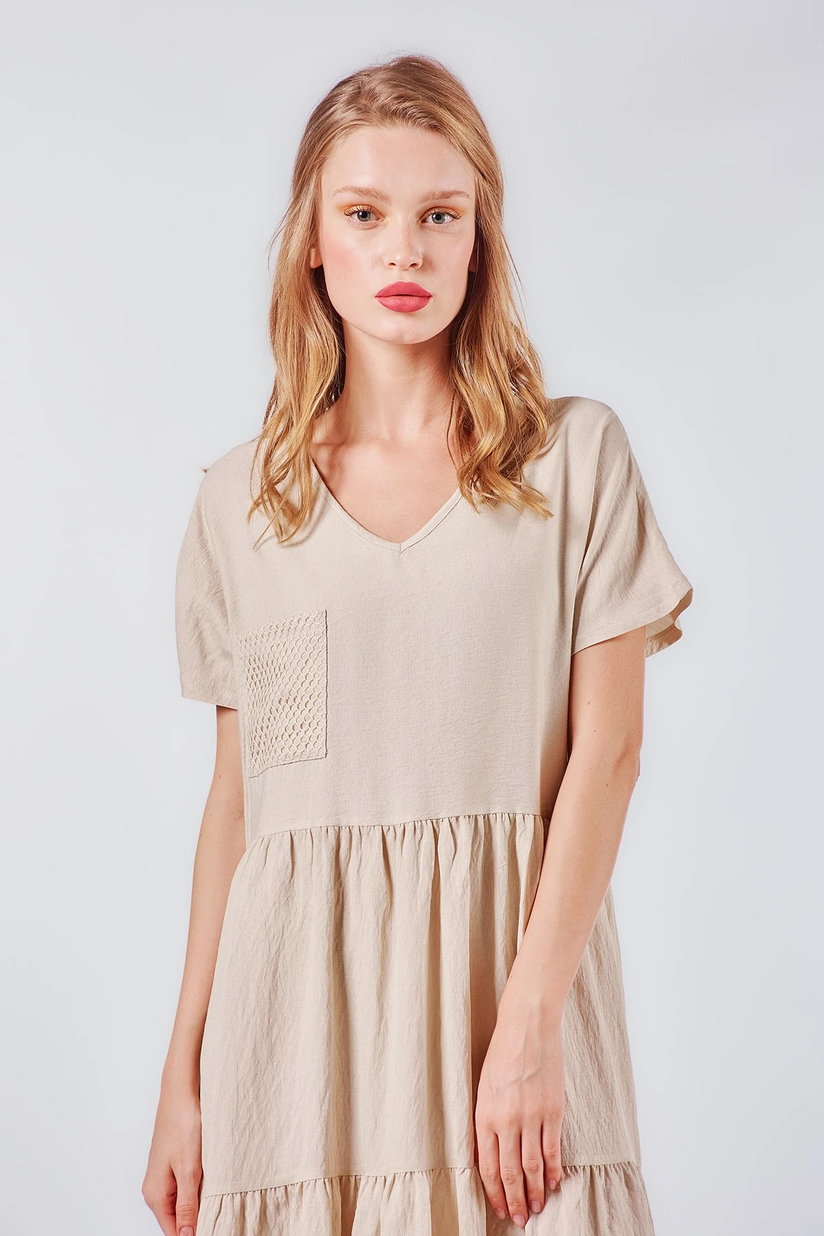 Cepli Fırfır Bej Elbise