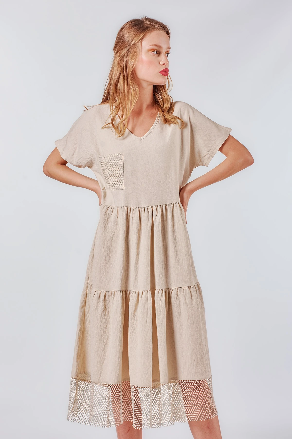 Cepli Fırfır Bej Elbise