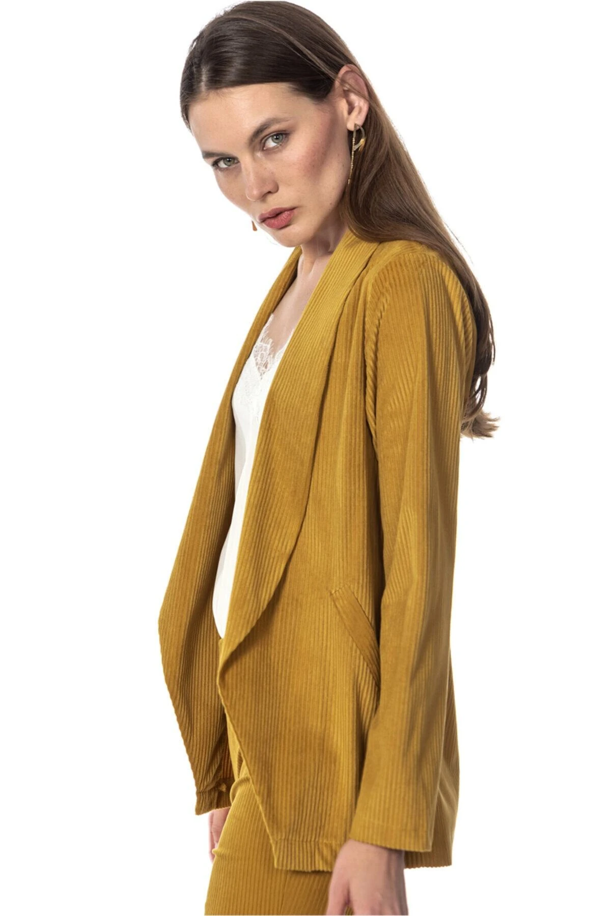 Fitilli Kadife Bej Blazer Kadın Ceket