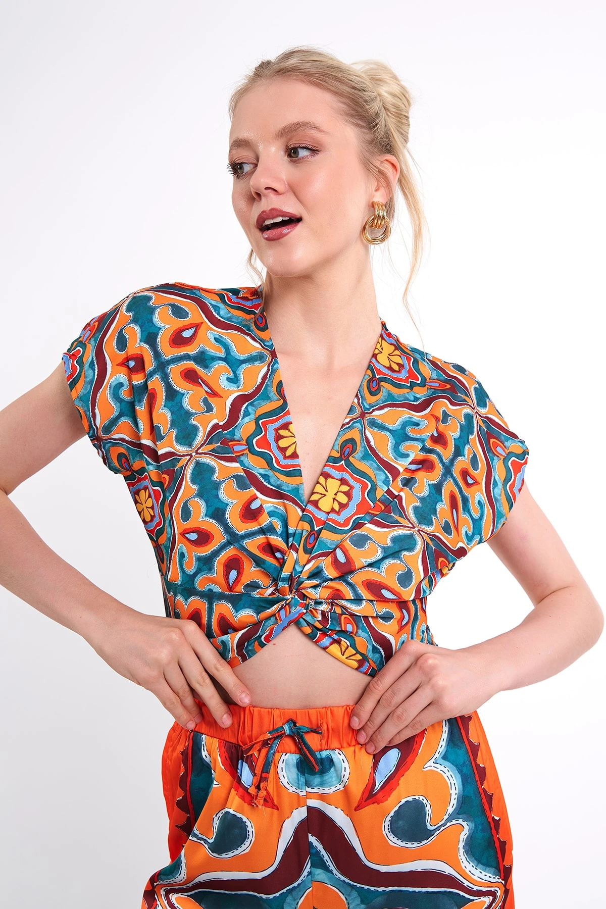 DESENLİ KISA KOLU BLUZ PANTOLON ORANJ TAKIM