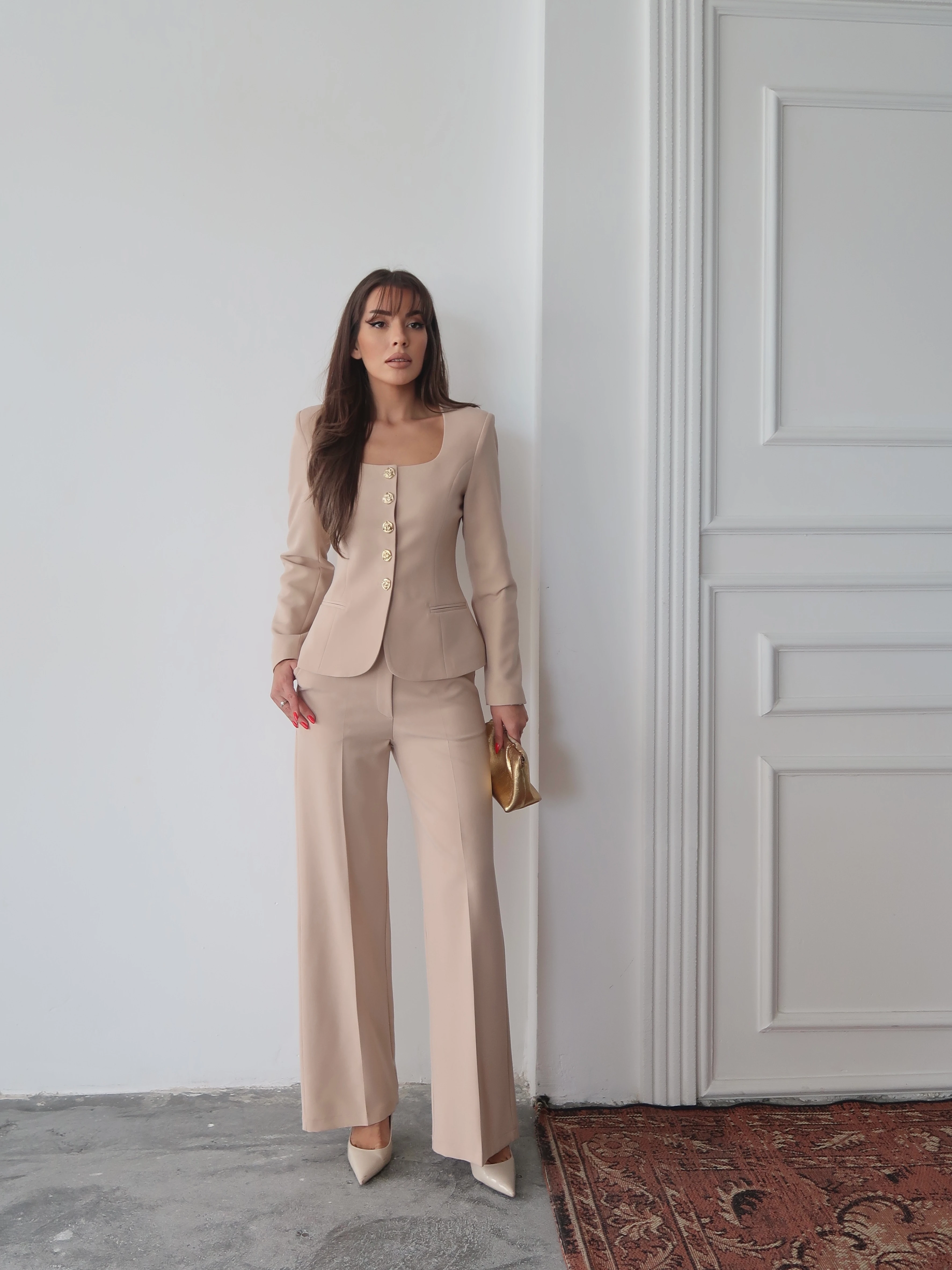 Jane Button Tailored Suit Bej
