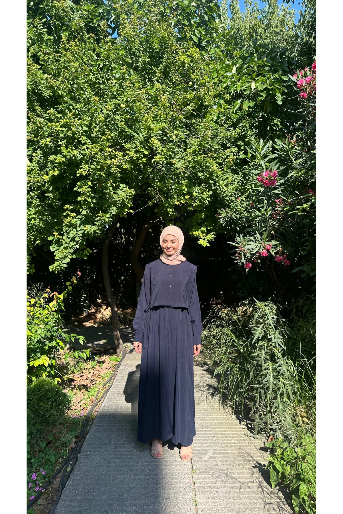 Beli Lastikli Yelekli Dabıl Elbise