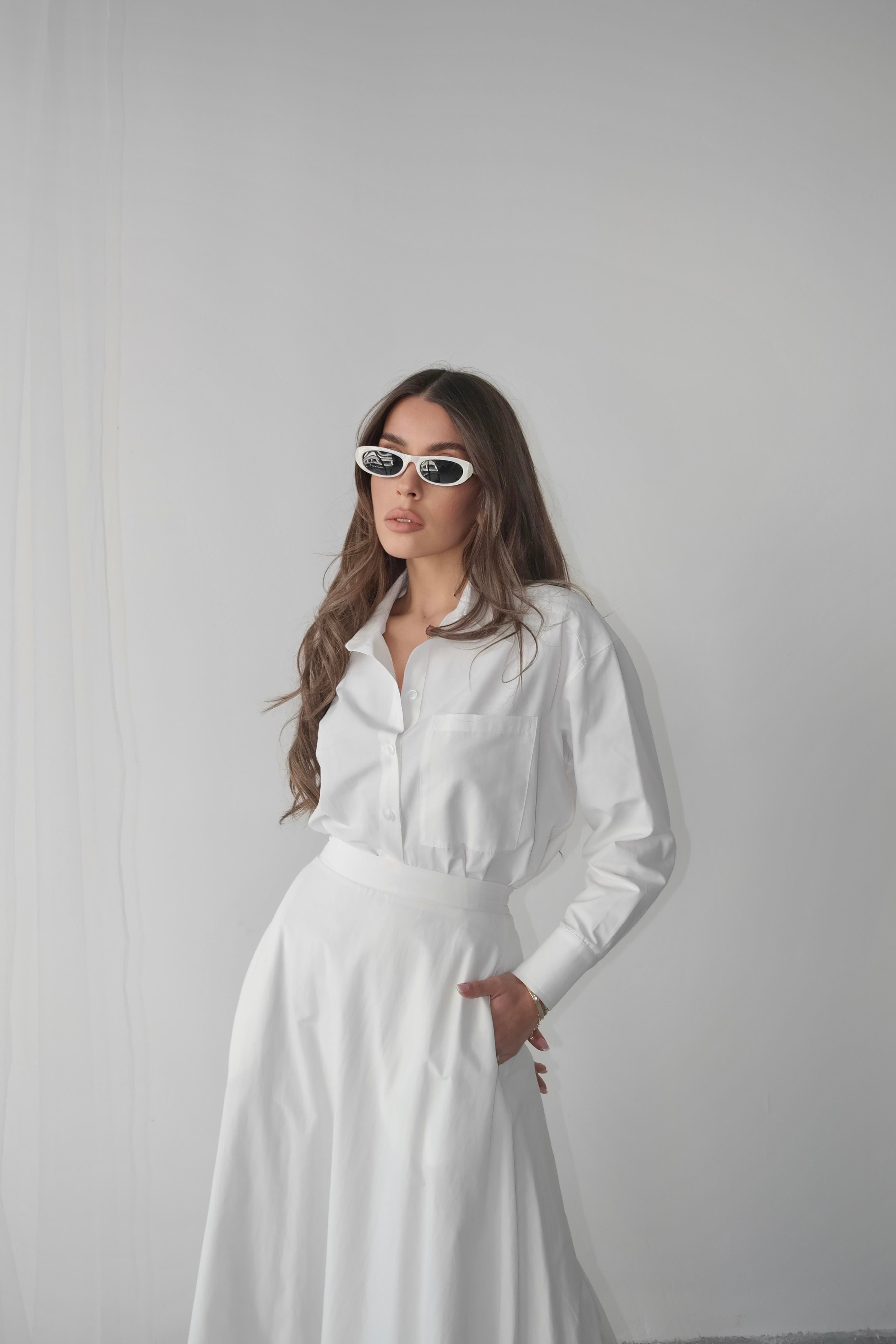 Oversize Düğmeli Kısa Gömlek Beyaz