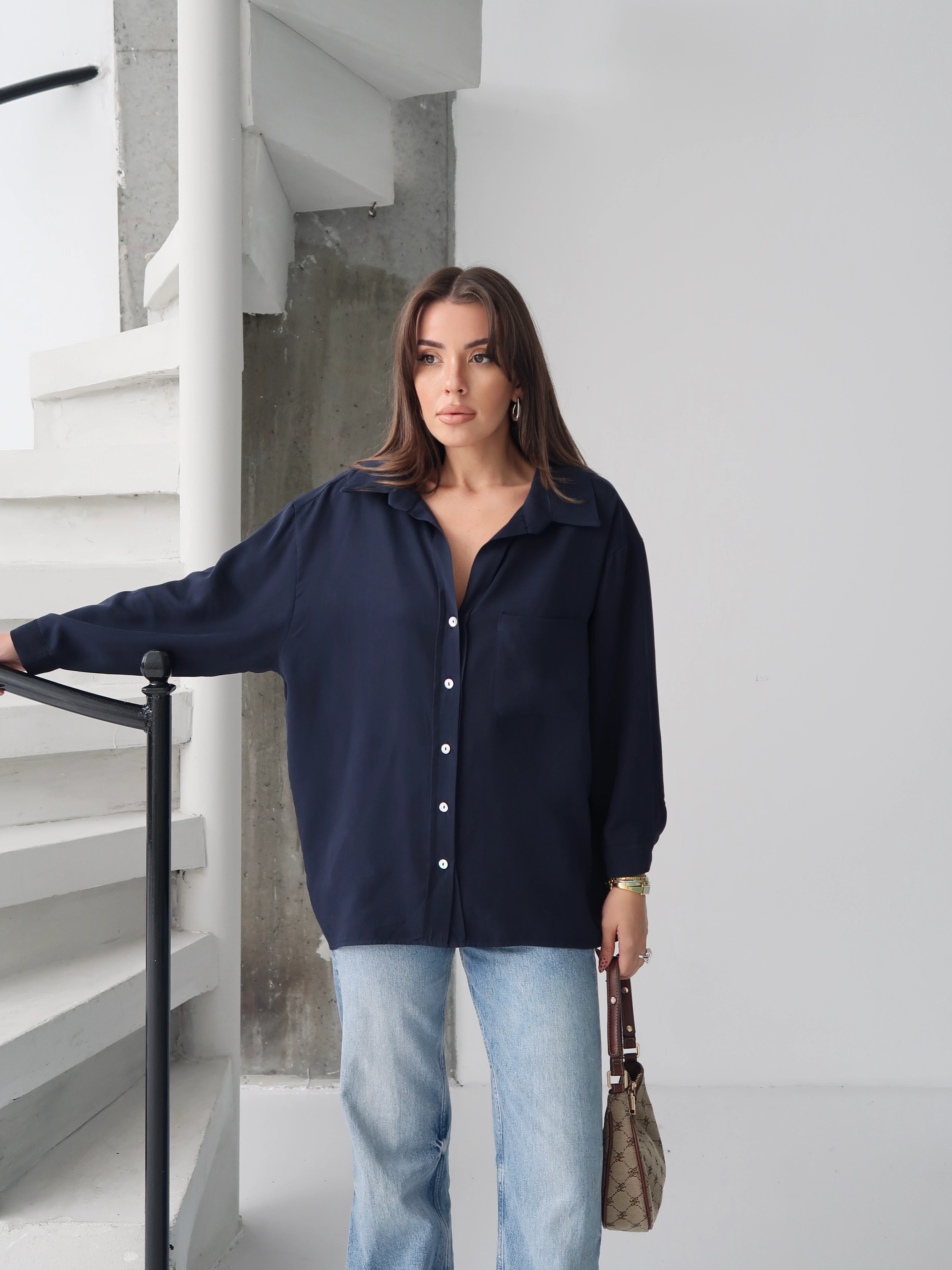 Linda Lacivert Gömlek