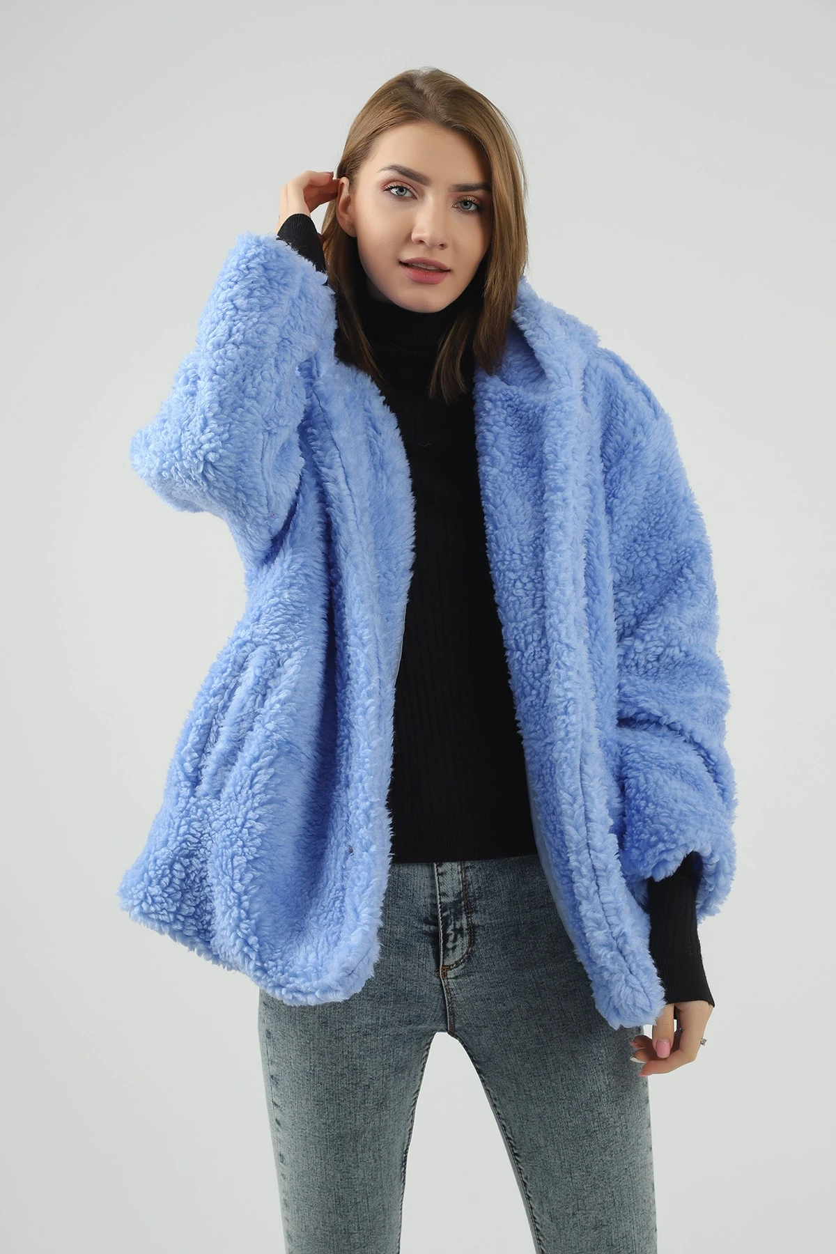 Kısa Kapüşonlu Mavi Peluş