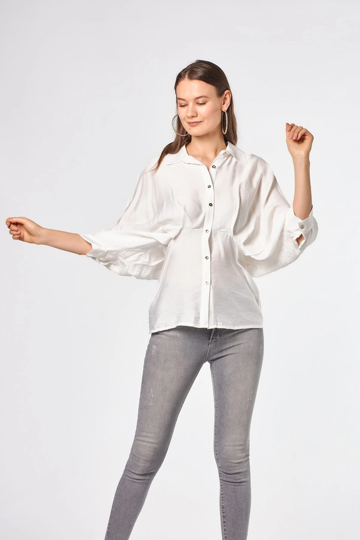 Yarasa Kol Ekru Boyfriend Kadın Gömlek