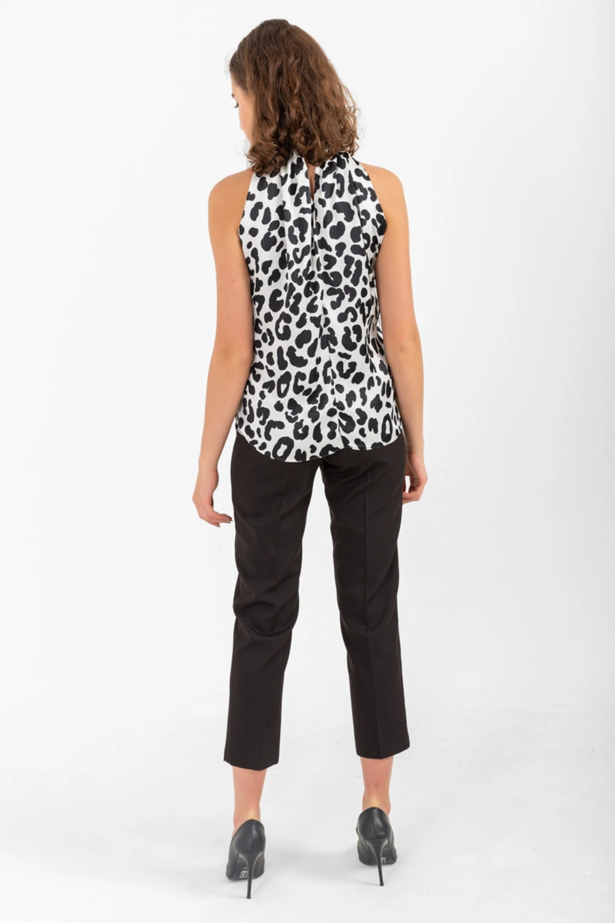 Boğazlı Desenli Bluz