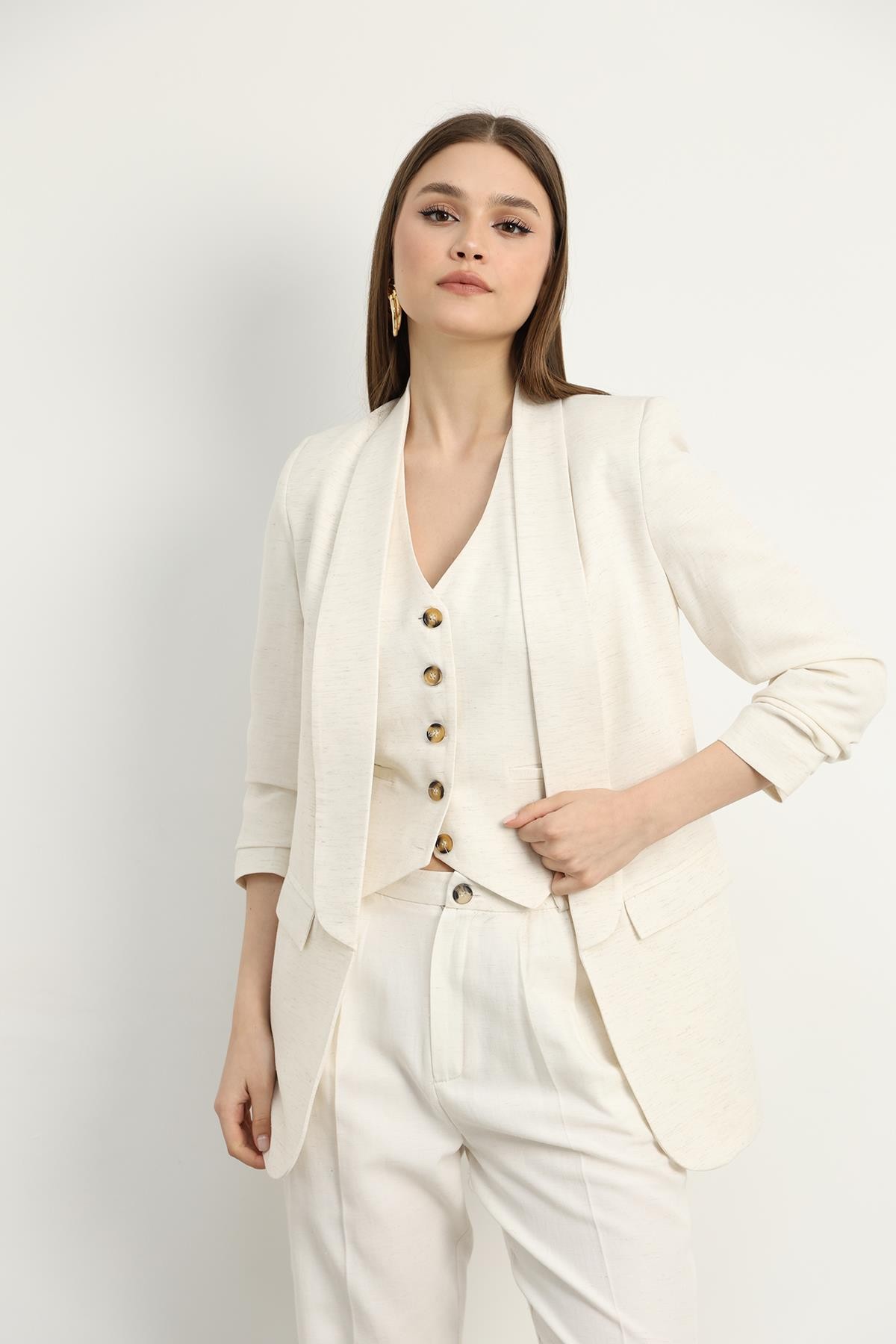 Detaylı Ekru Blazer Ceket