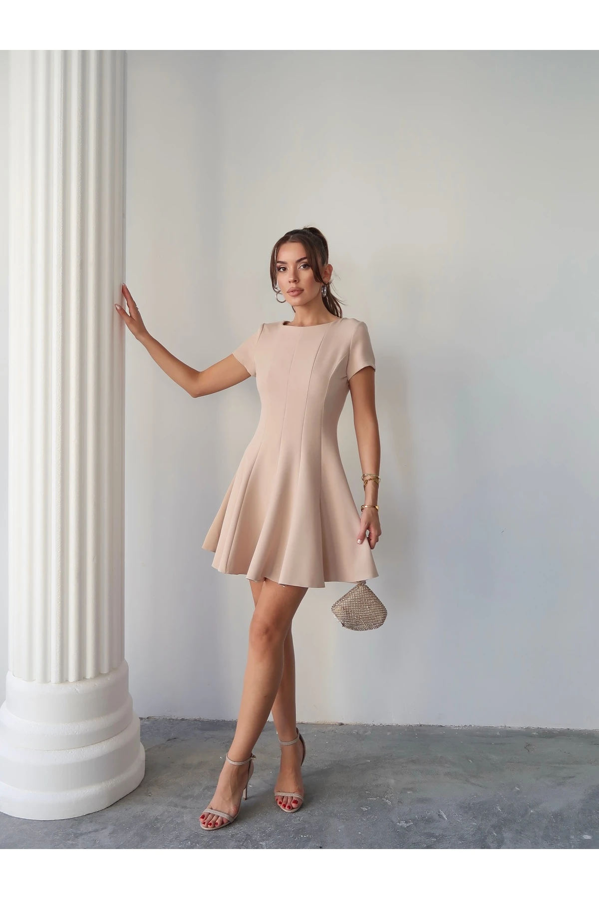 Yarım Kol Volanlı Elbise