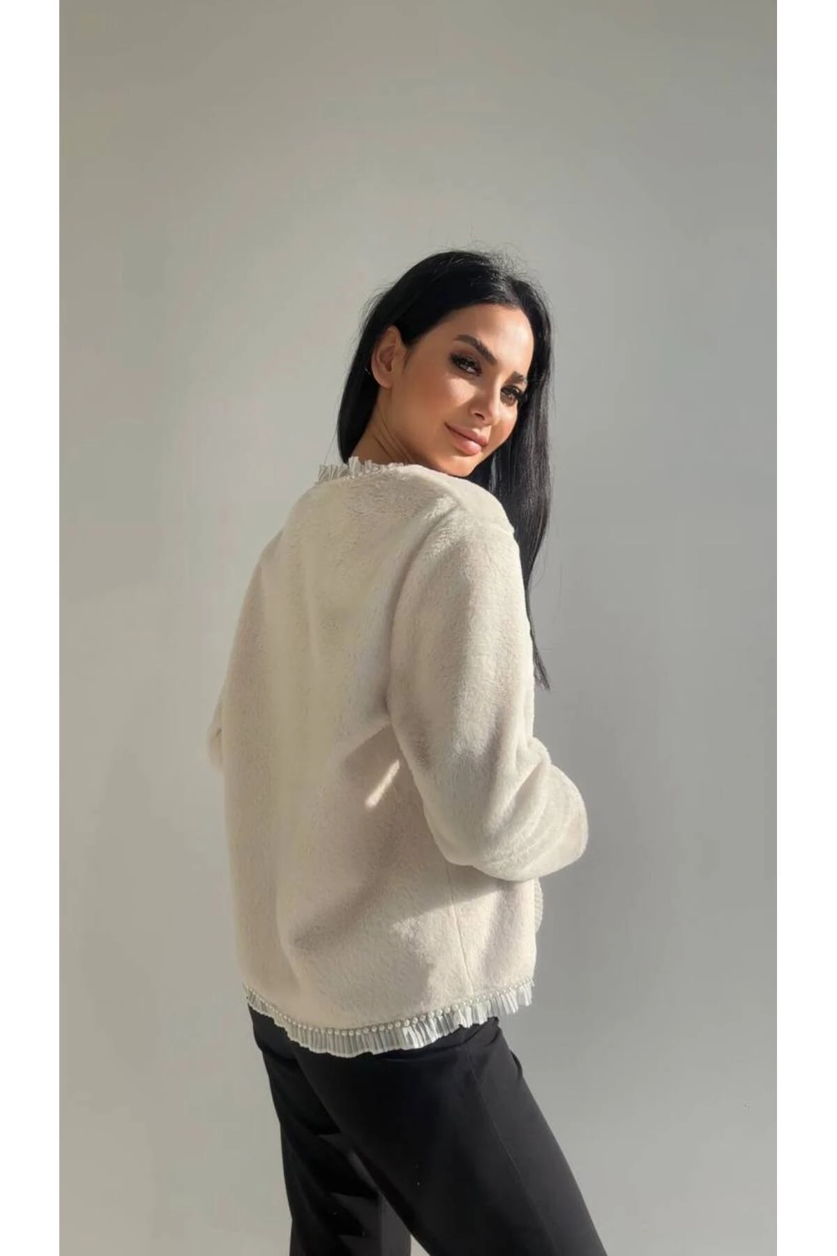 Premium İnci Detaylı Peluş Hırka