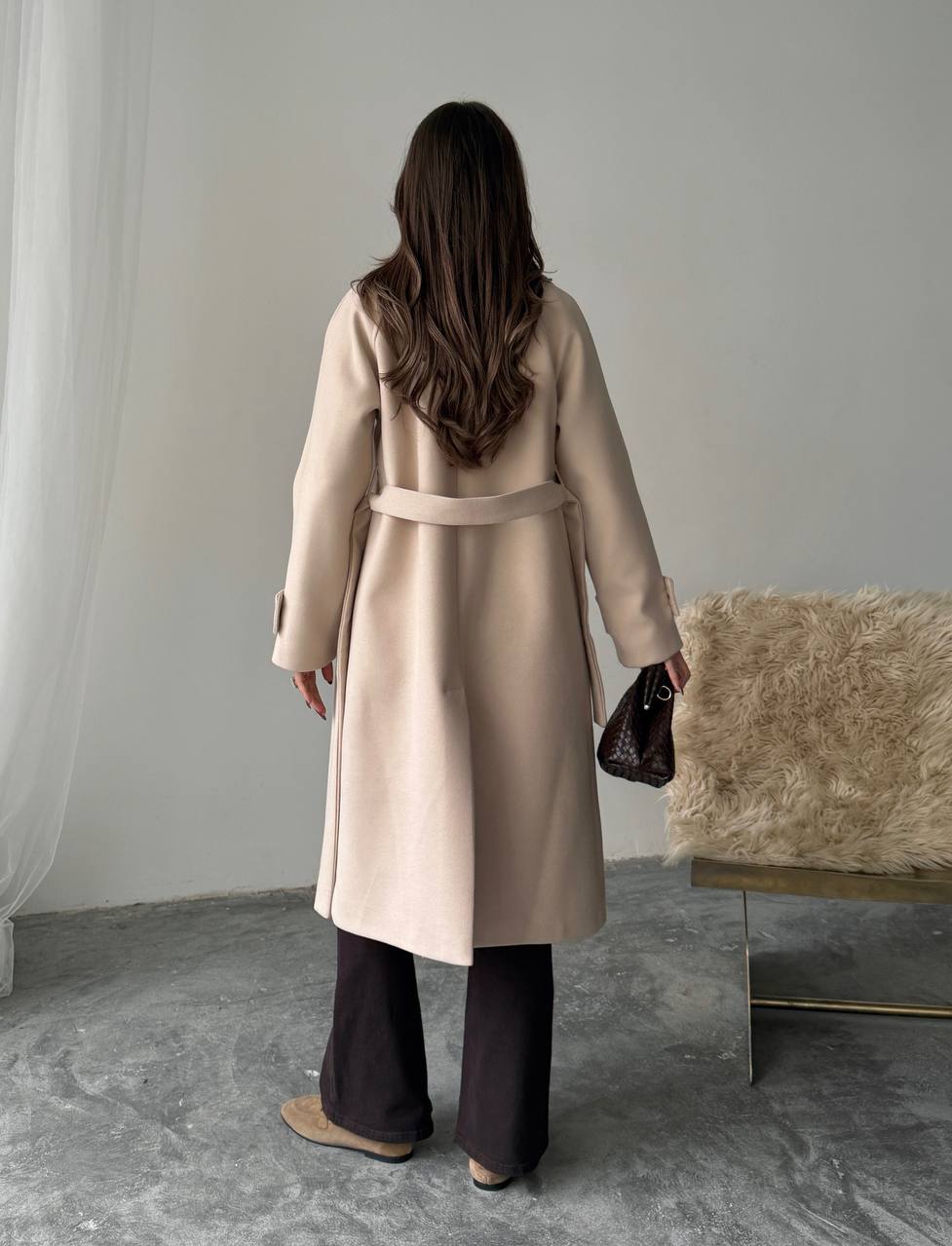 Kruvaze Yaka Kuşak Detaylı Kaşe Kaban