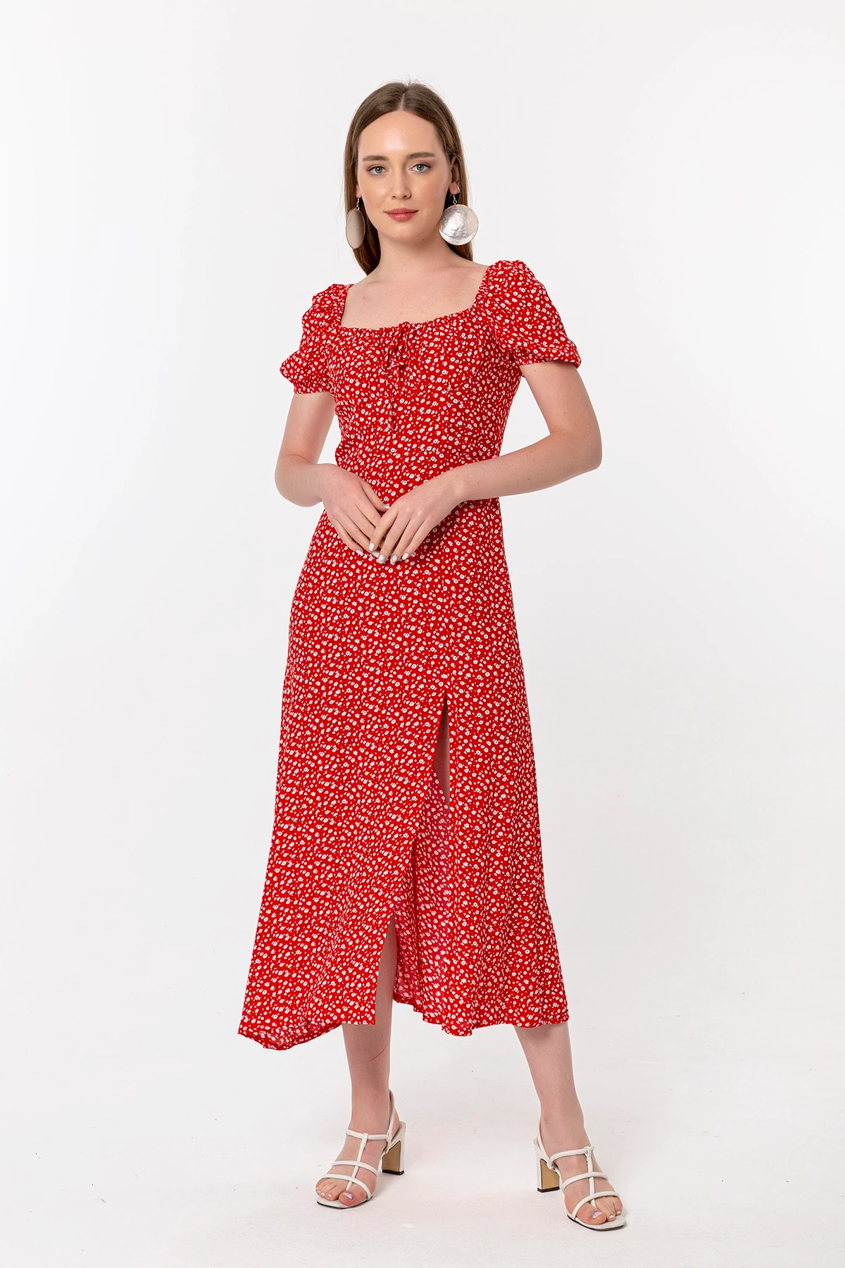 Kırmızı Desenli Yırtmaçlı Elbise