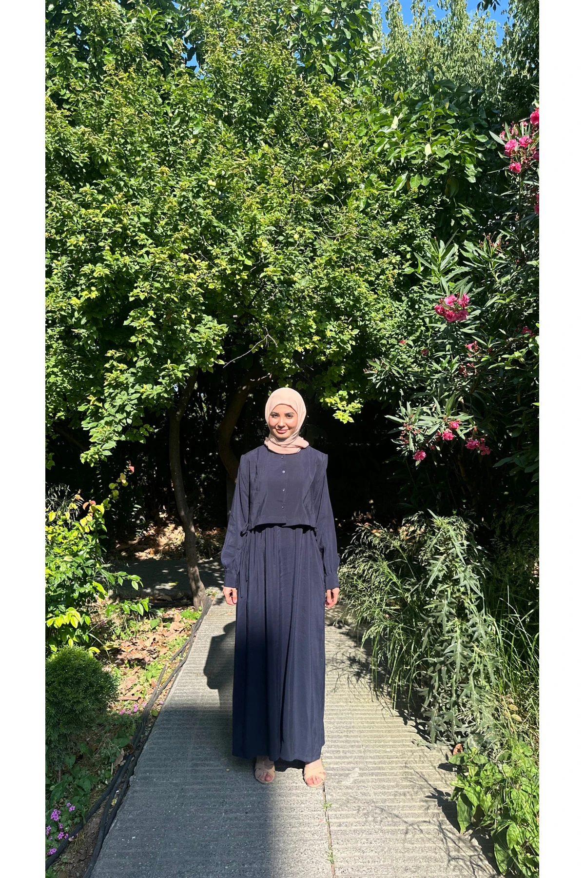 Beli Lastikli Yelekli Dabıl Elbise