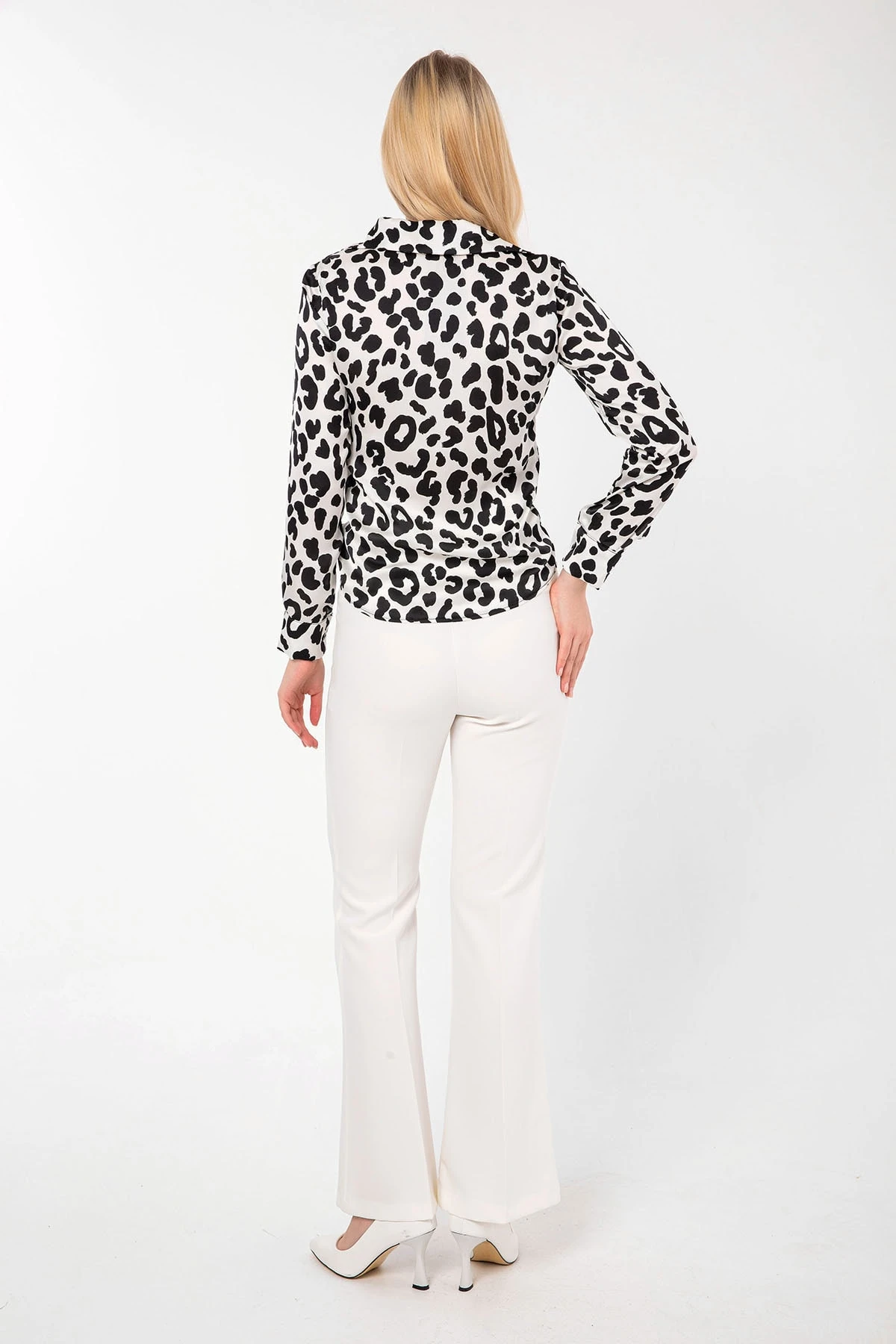 Siyah Beyaz Desenli Gömlek Bluz