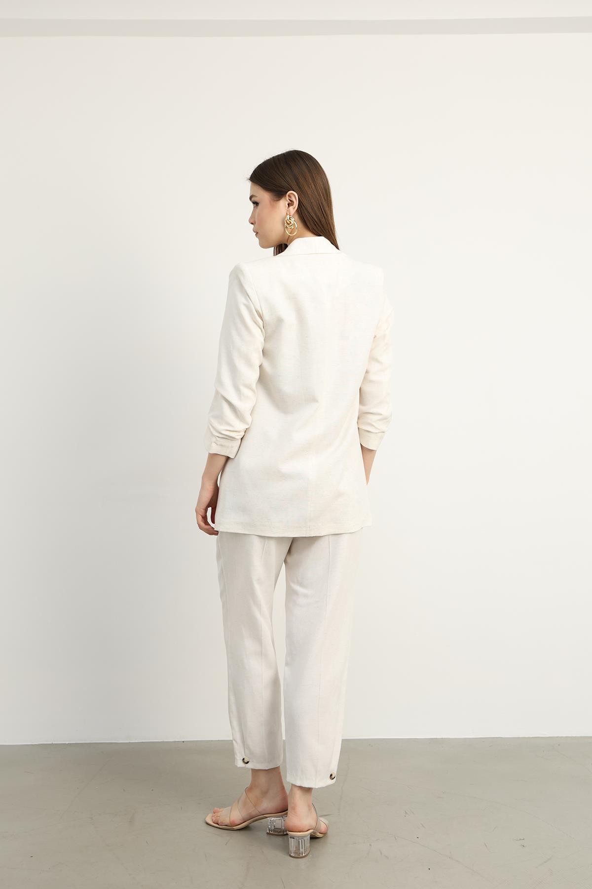 Detaylı Ekru Blazer Ceket
