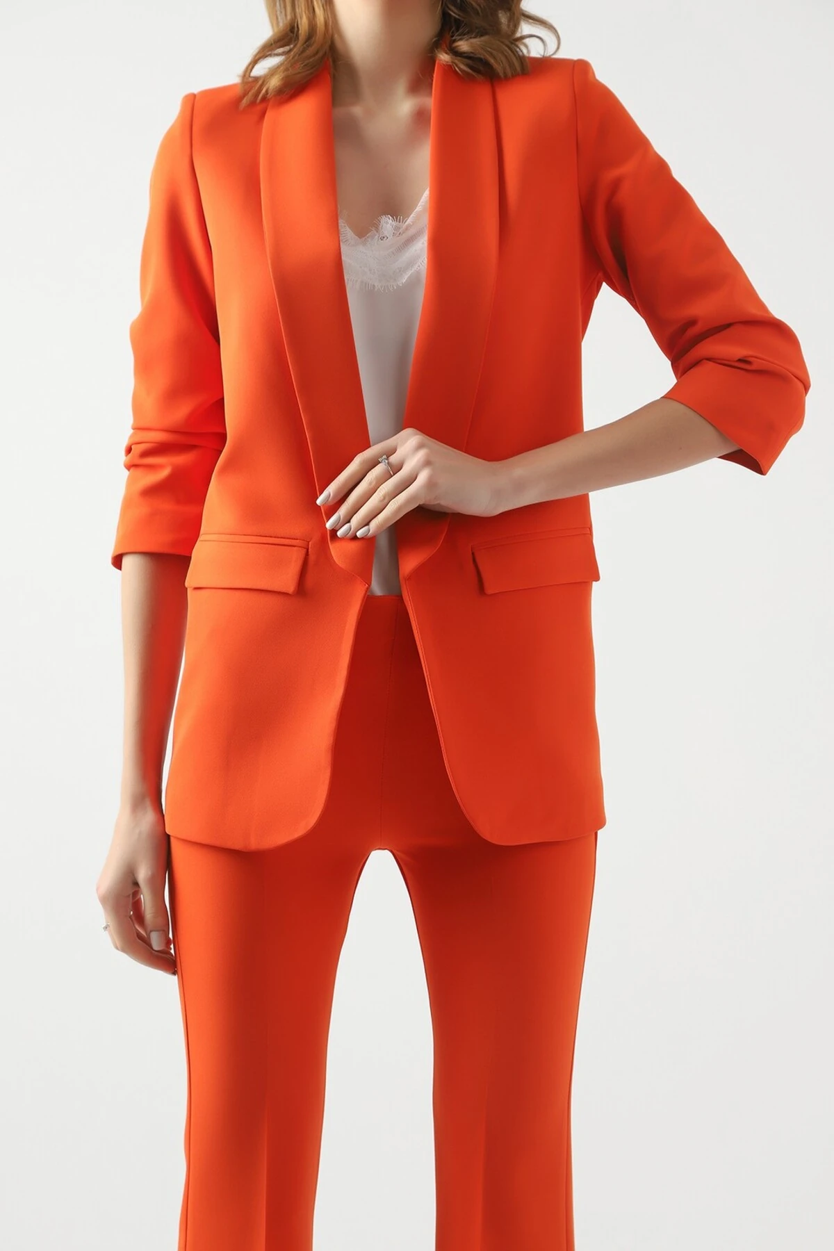 Kolu Büzgülü Blazer Klasik Kadın Ceket