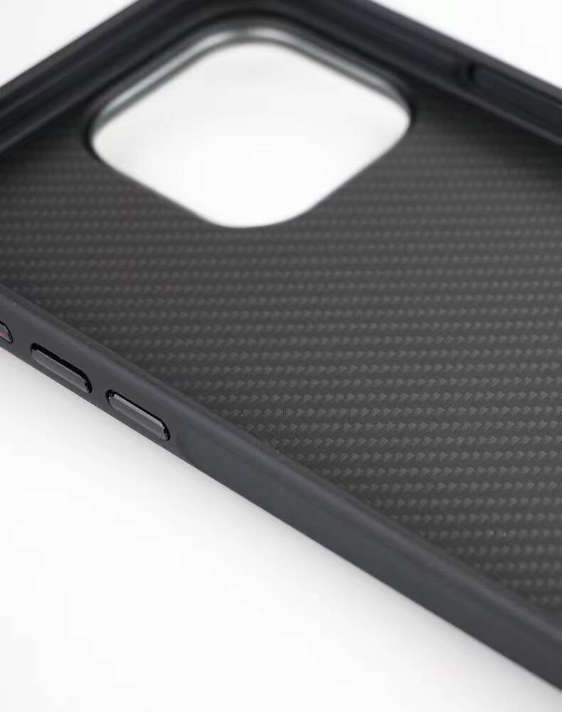 Apple iPhone 14 Pro Max Kılıf M-safe Şarj Özellikli Karbon Fiber Görünümlü Zore Troy Kapak