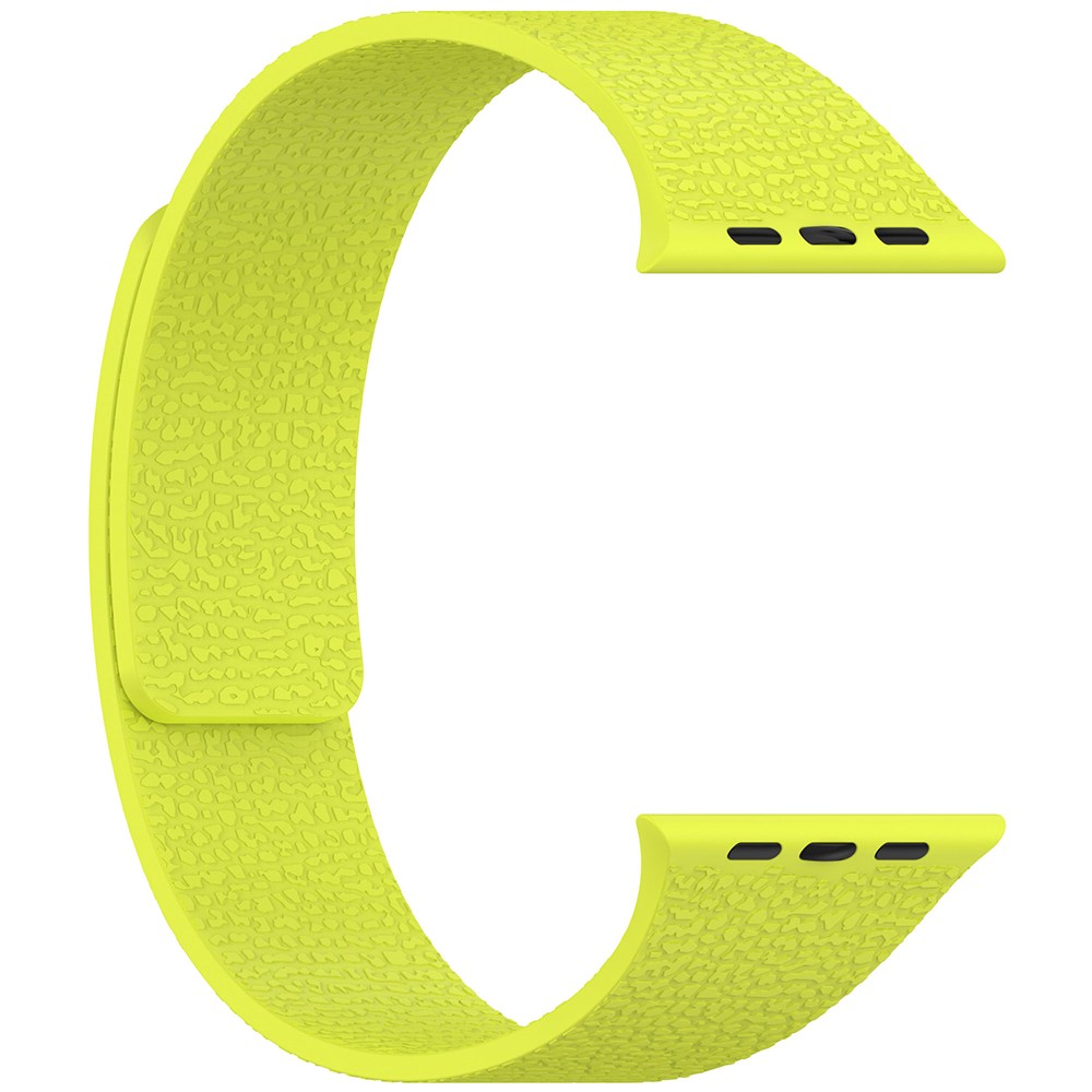 Apple Watch 10 42mm Zore KRD-136 Kabartma Desenli Silikon Kordon