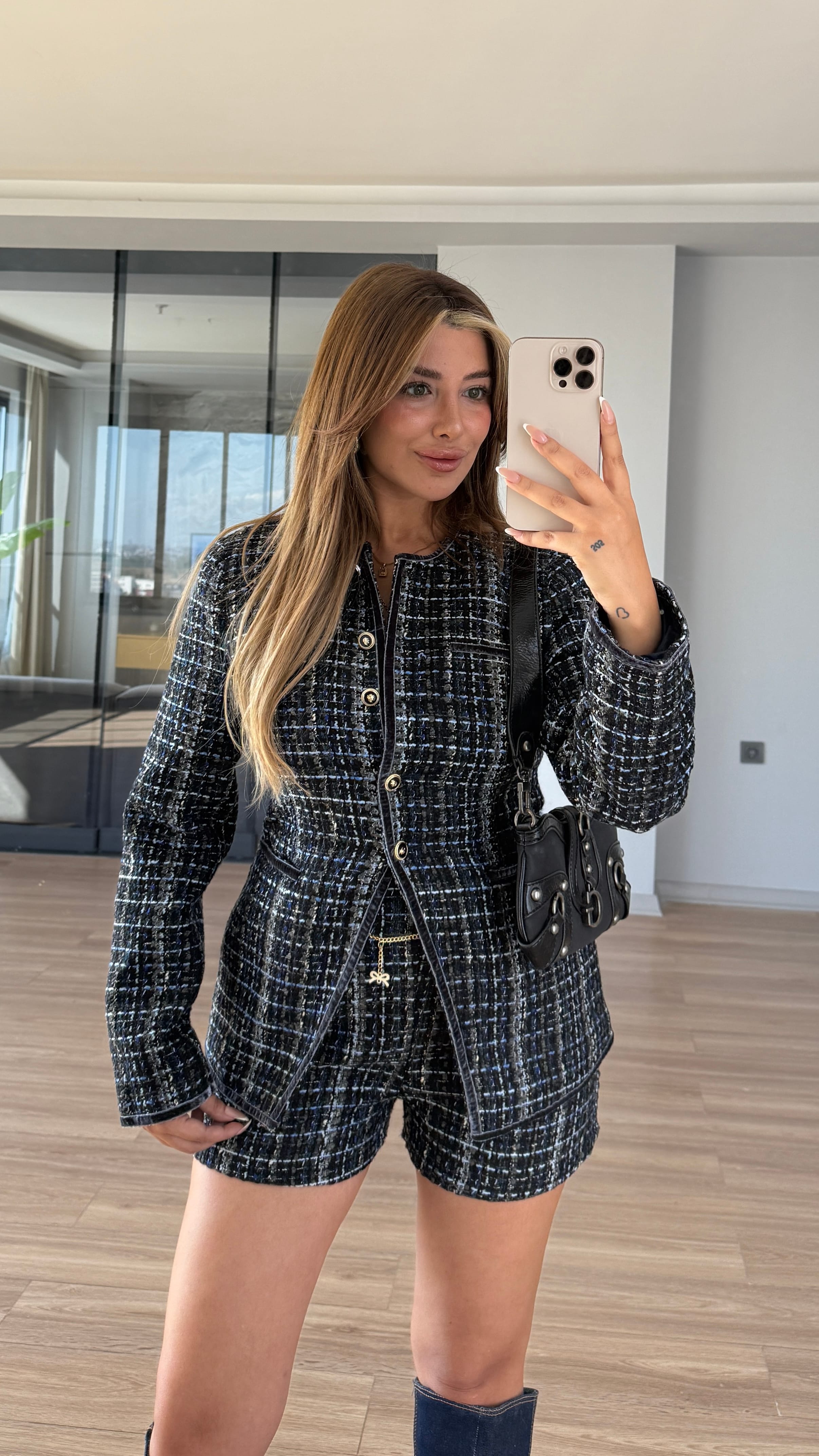 LOUIS TÜVİT ŞORT TAKIM