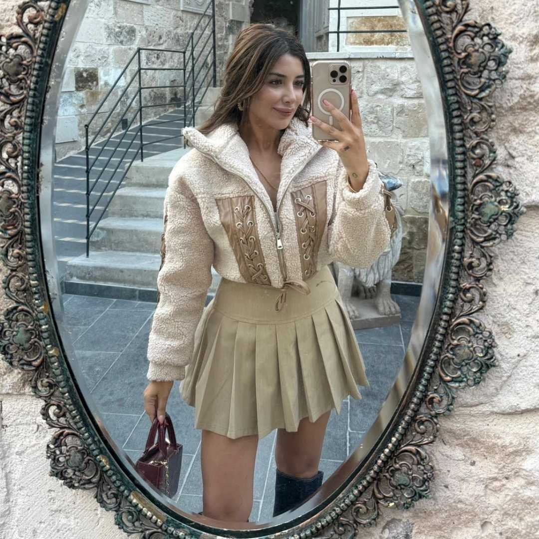 Crop Ceket İçine Ne Giyilir?