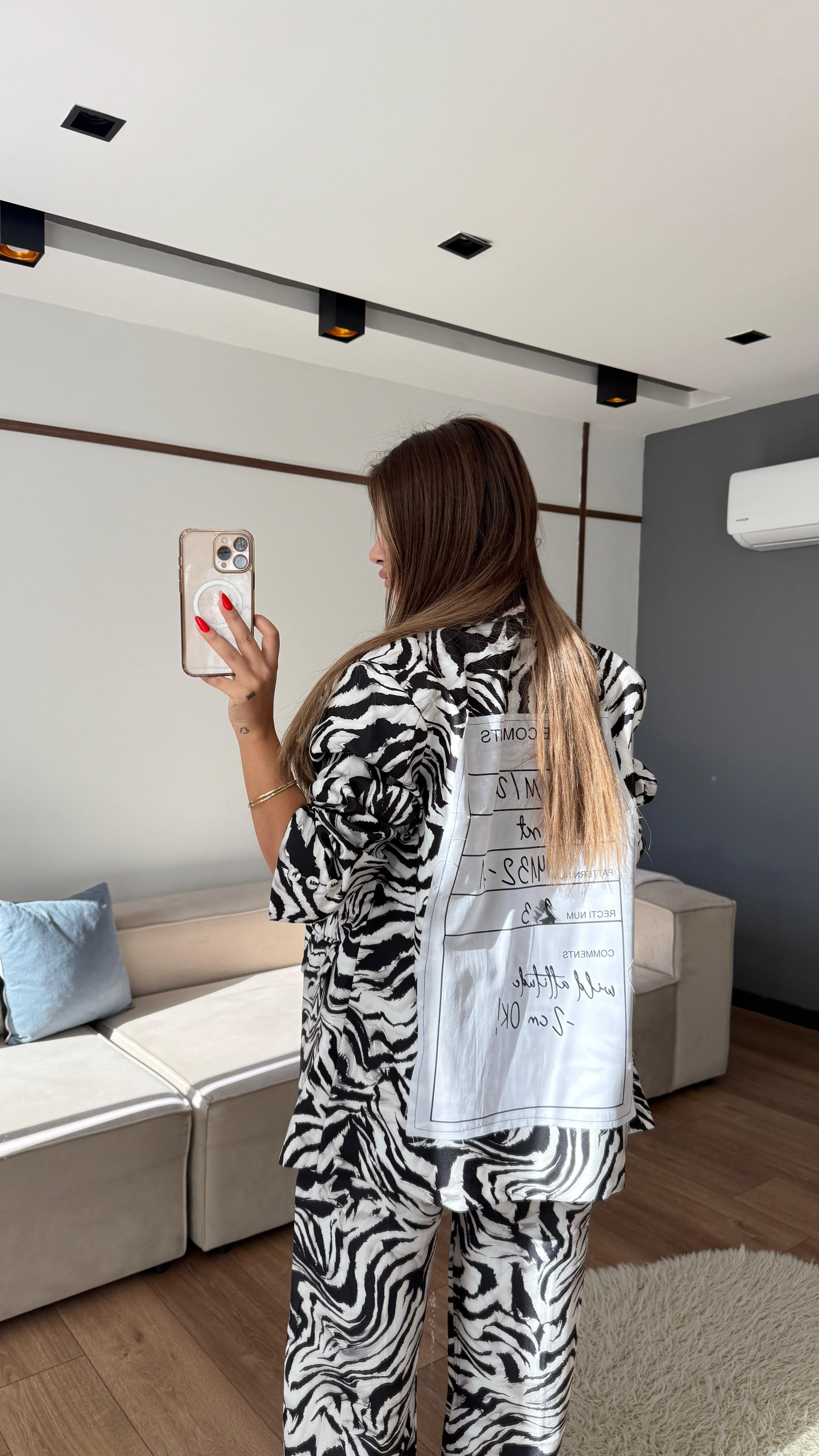 KİONA ZEBRA TAKIM