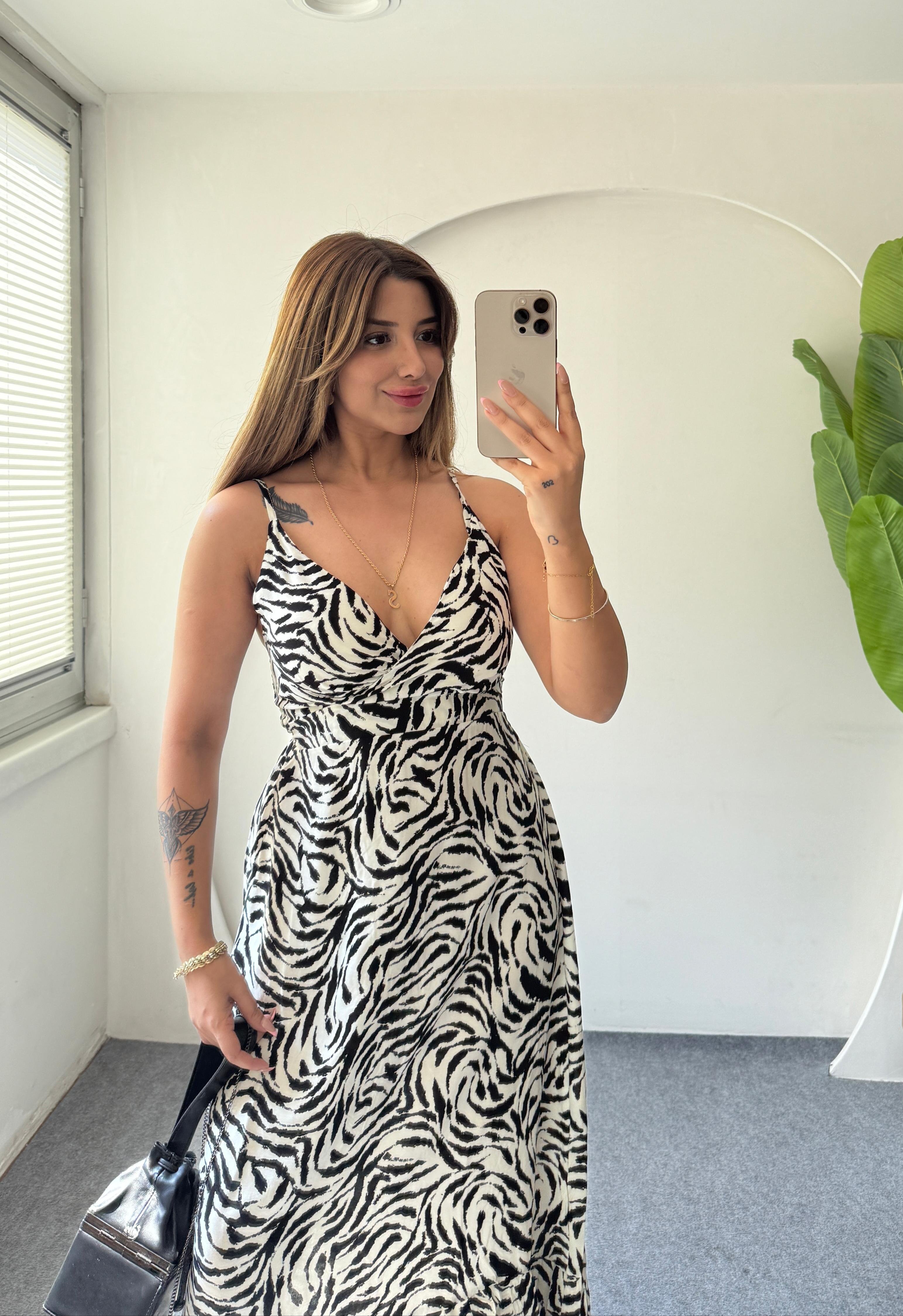 TAİLORİP ASKILI  MAXİ ELBİSE