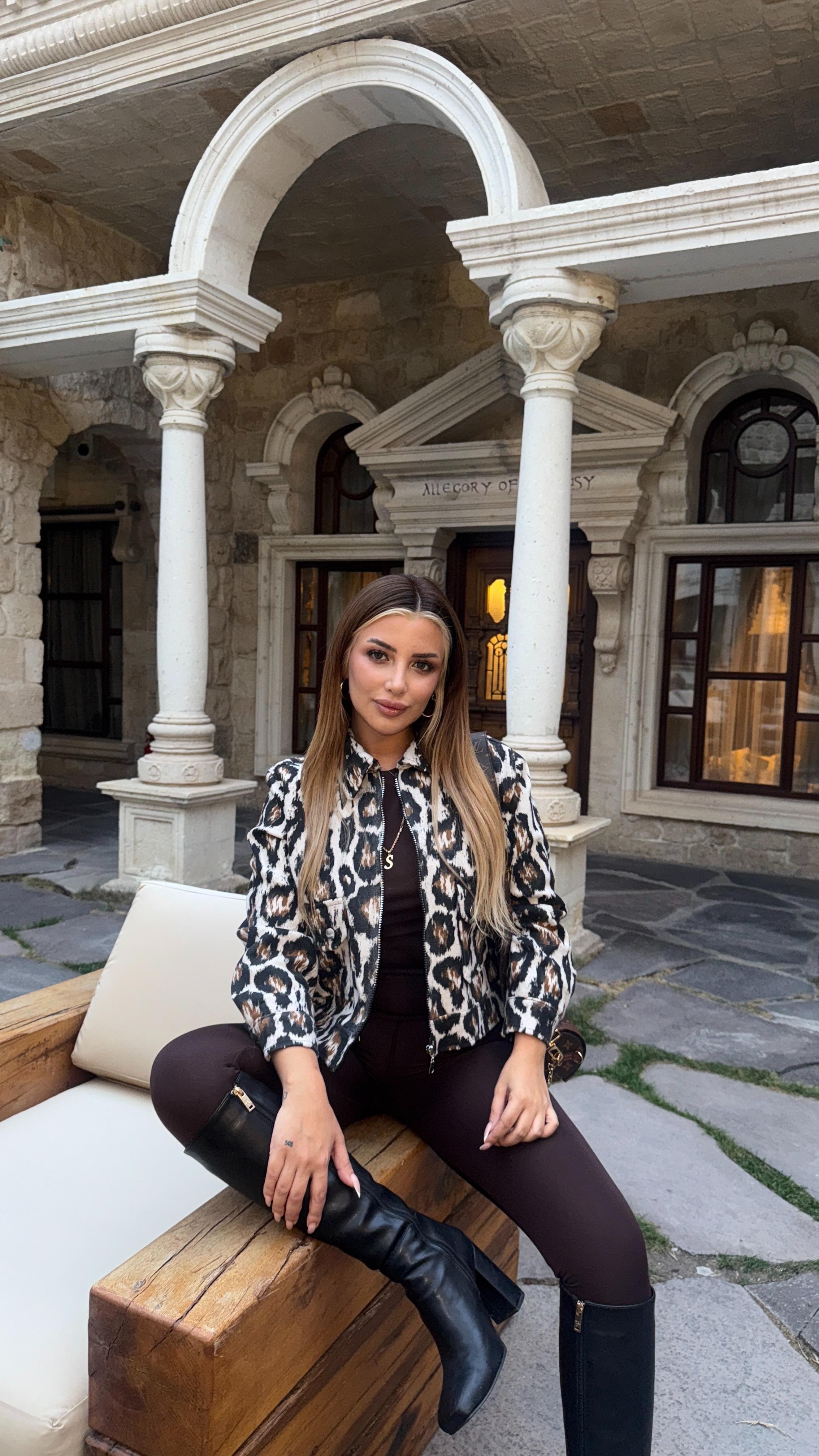 LEOPAR CEPLİ KAŞE CEKET