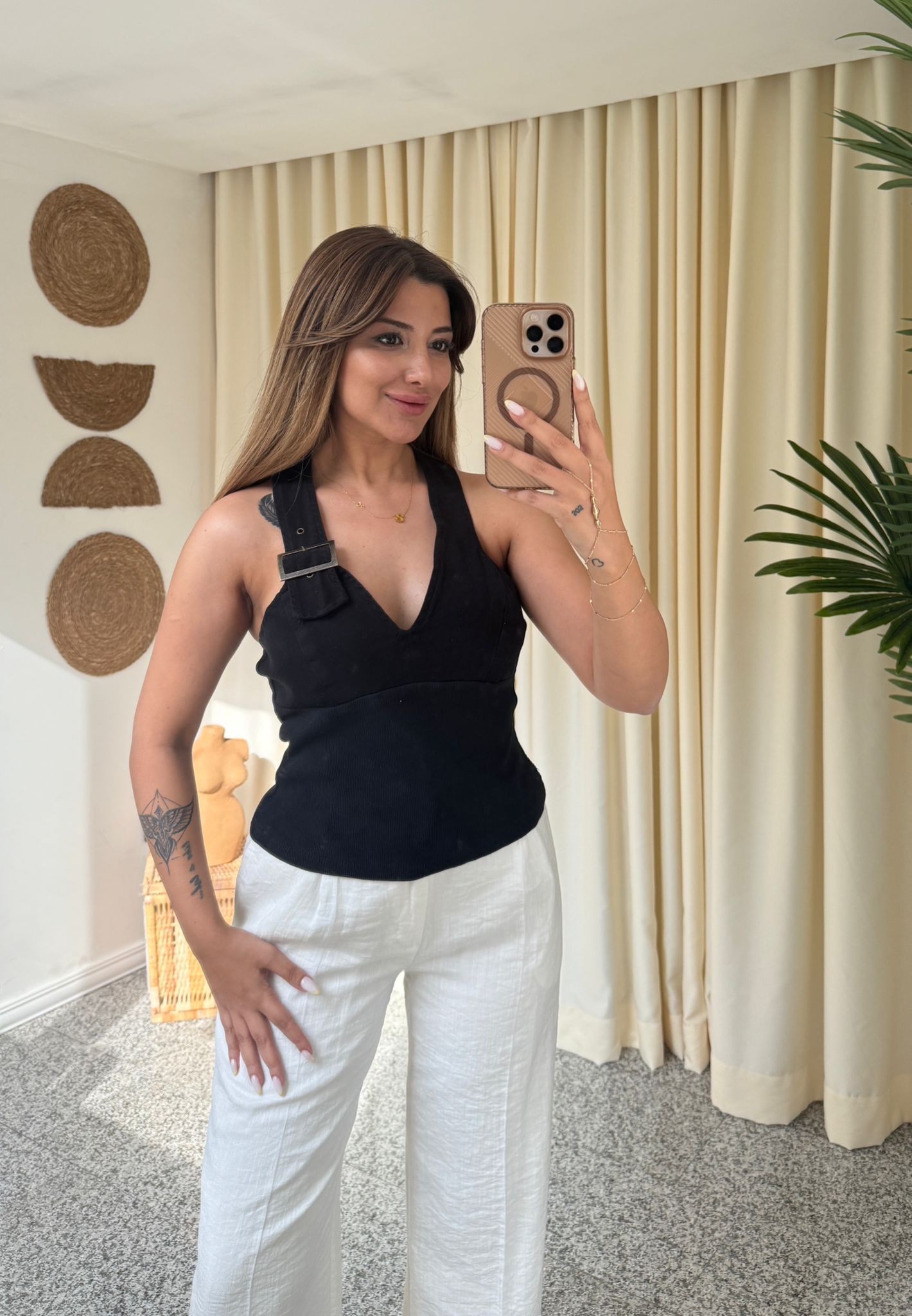 STELLA KEMER DETAYLI BLUZ - SİYAH