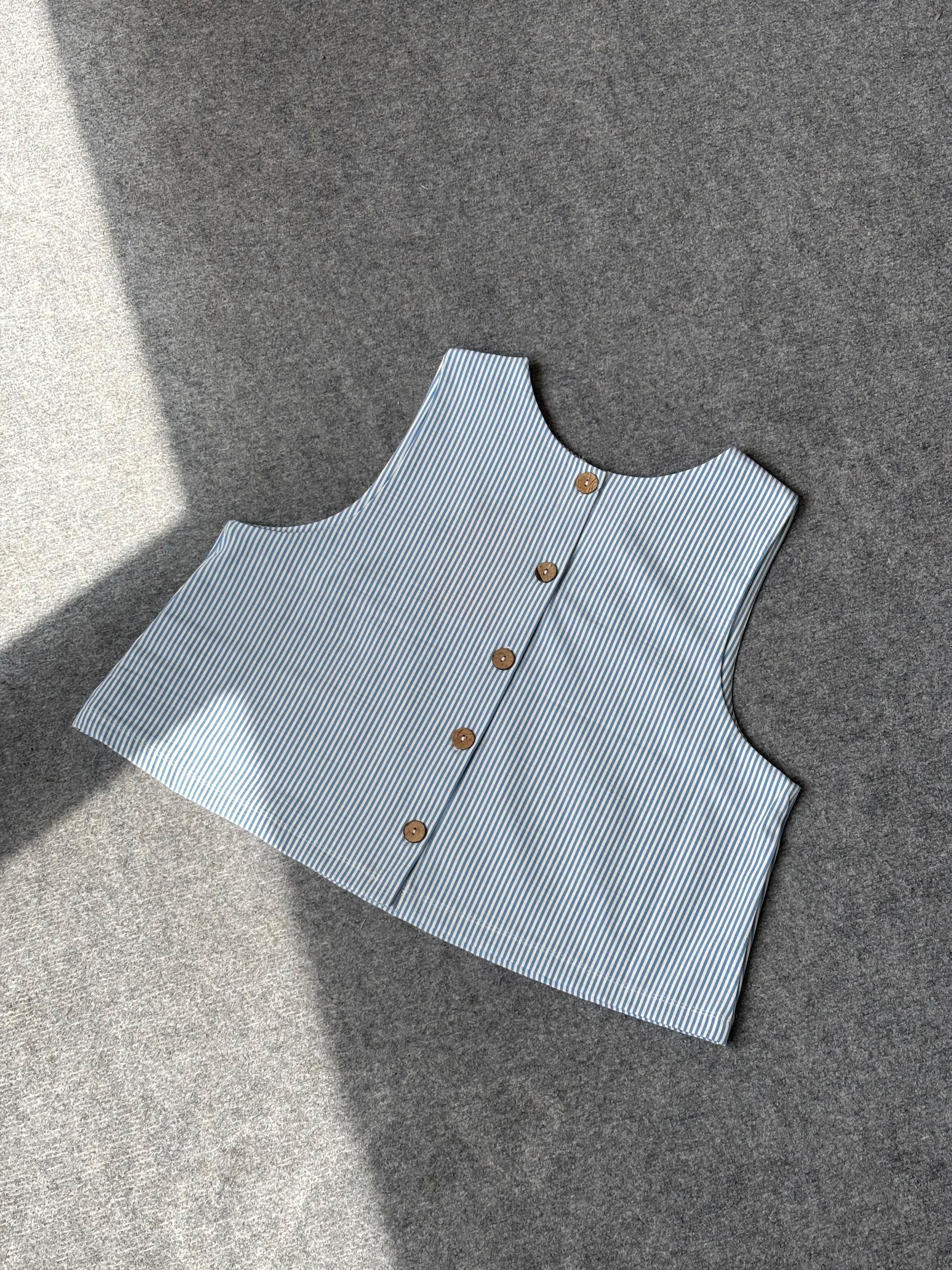 CHOKER ÇİZGİLİ DÜĞME DETAYLI TAKIM