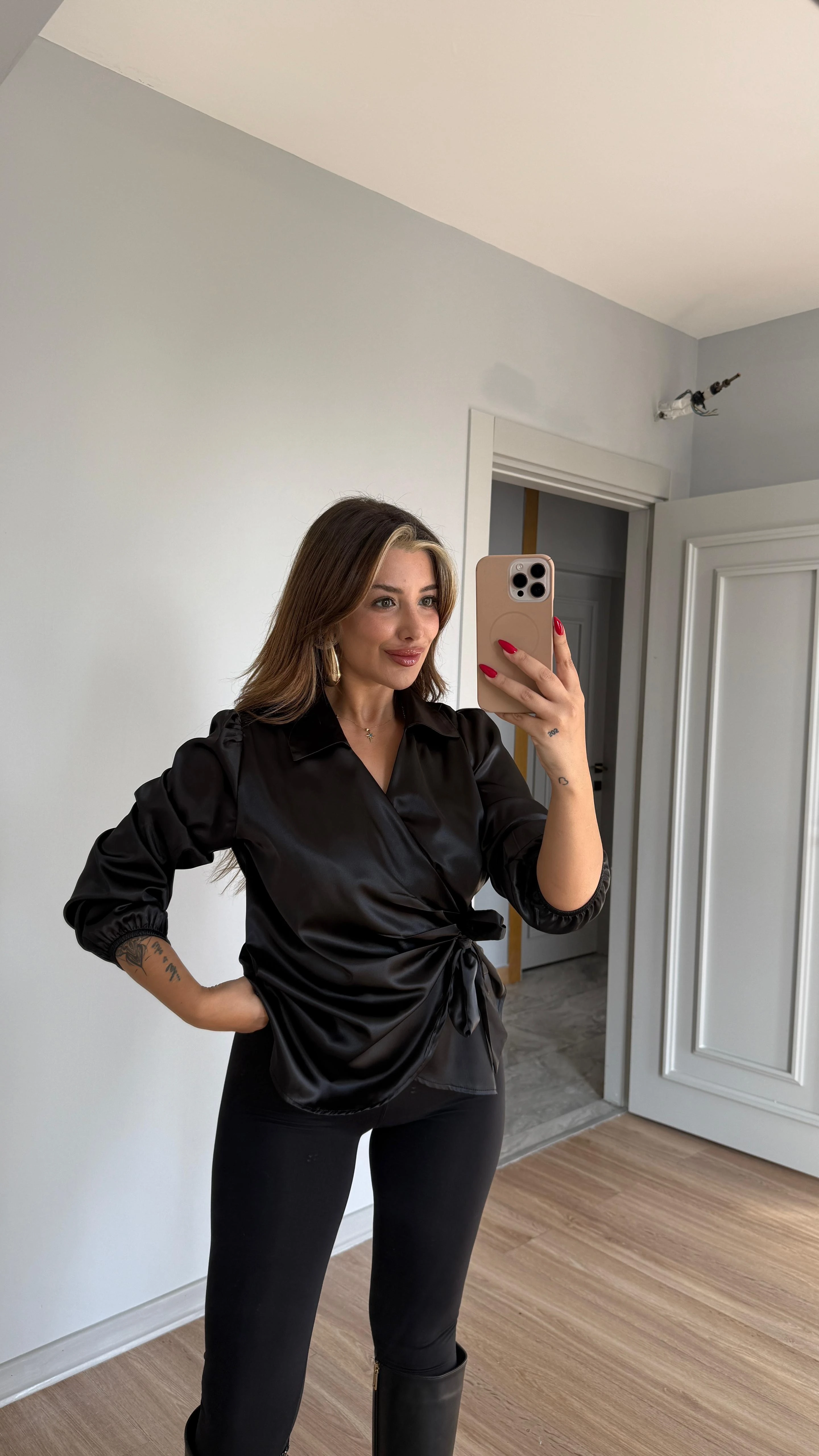 BAĞLAMALI SATEN GÖMLEK - Siyah