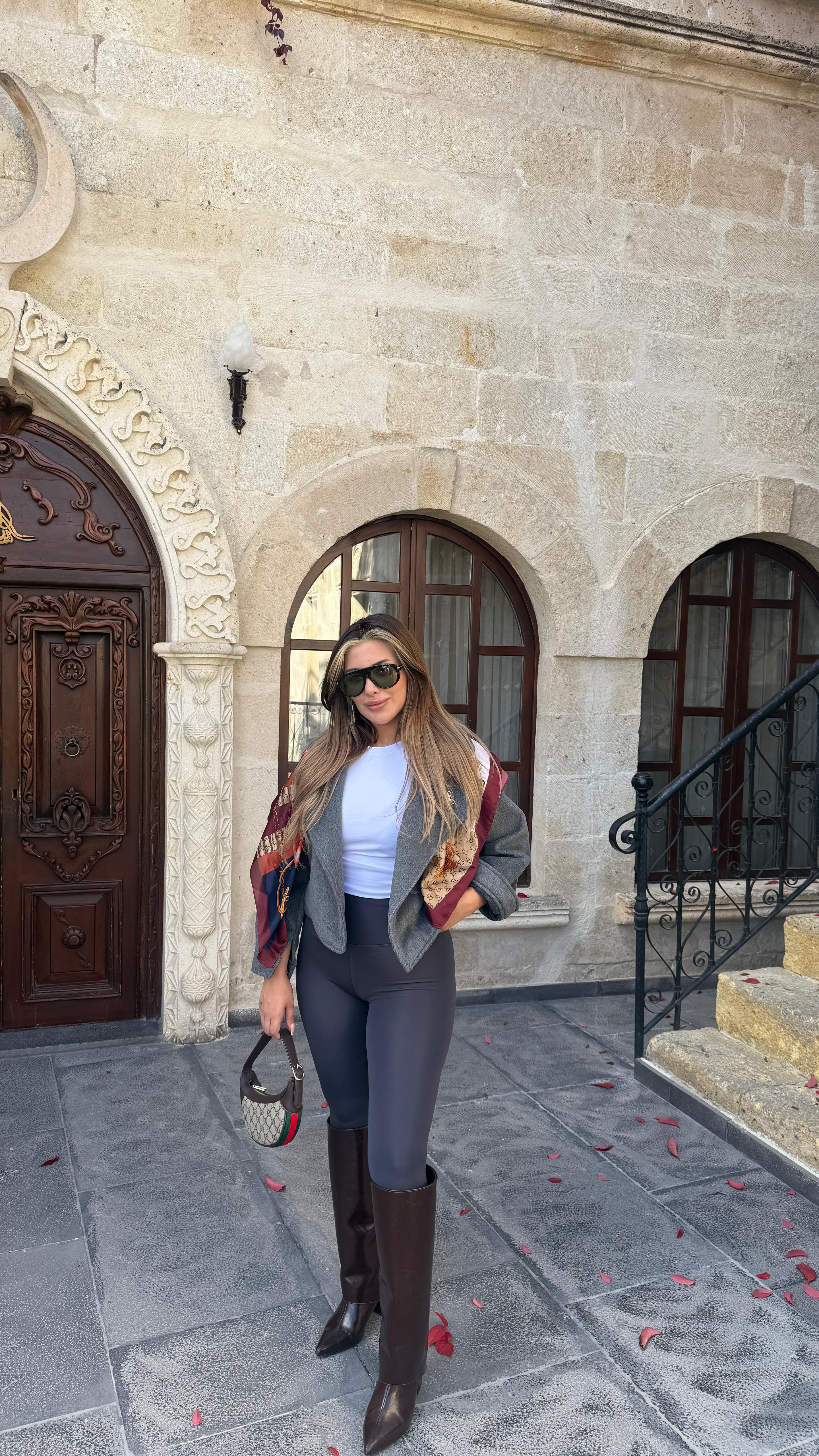 LAROS İÇİ ŞARDONLU TAYT