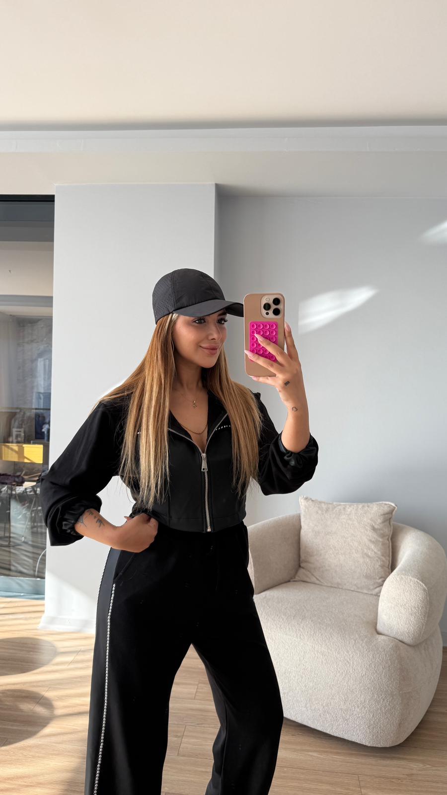 DERİ ZIMBA DETAYLI TAKIM - SİYAH