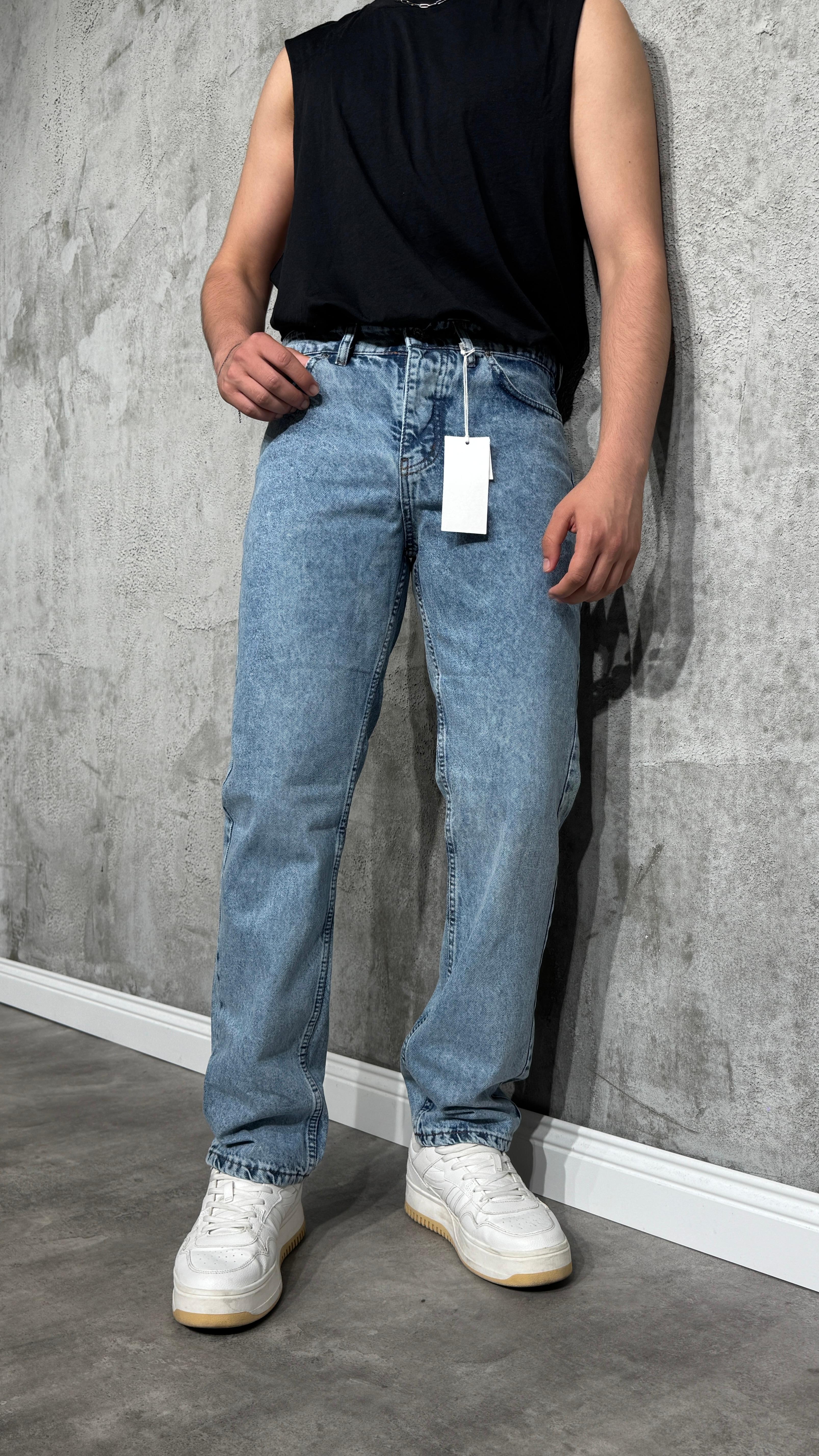 Straight Fit Mavi Jean