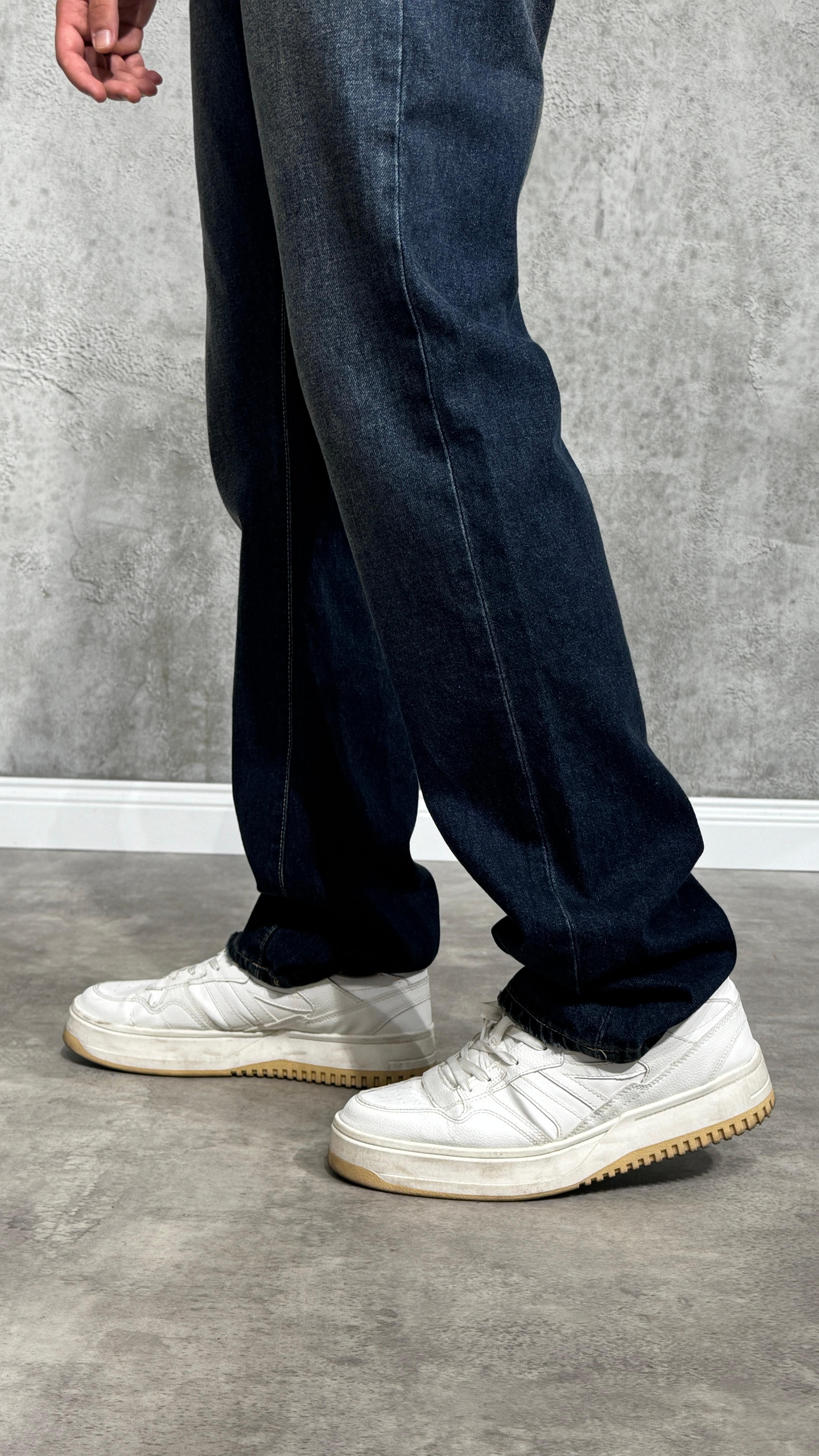 Erkek Koyu Lacivert Yıkamalı Straight Fit Kot Pantolon
