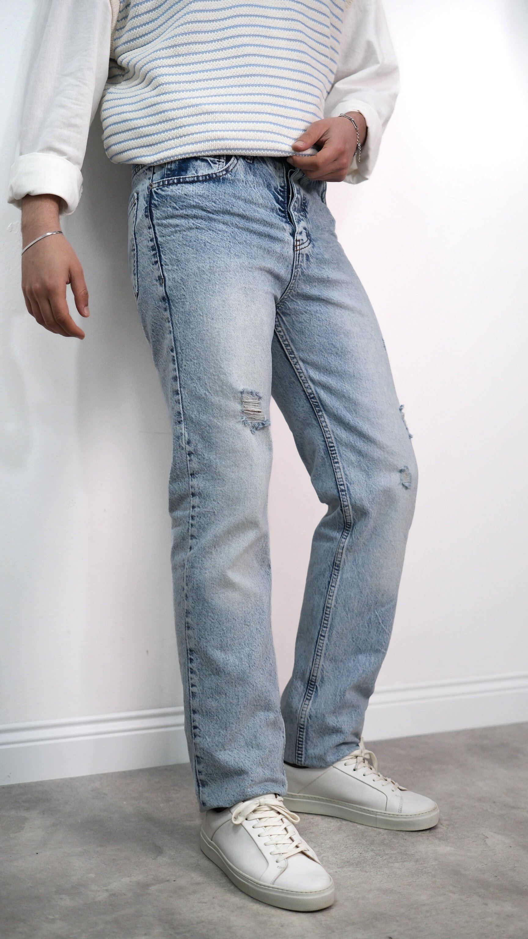Regulat Fit Kot Yırtıklı Pantolon 