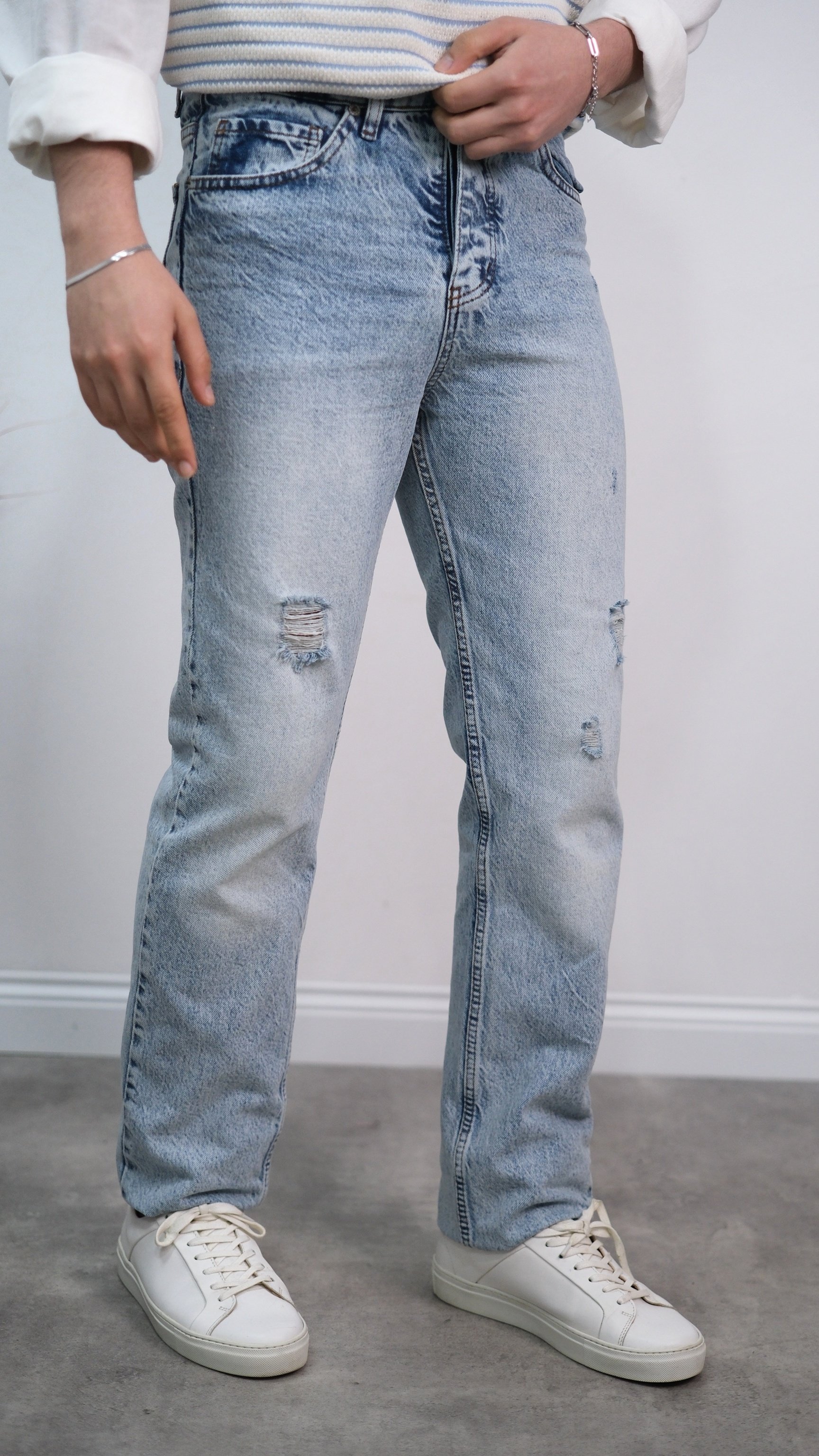 Regulat Fit Kot Yırtıklı Pantolon 