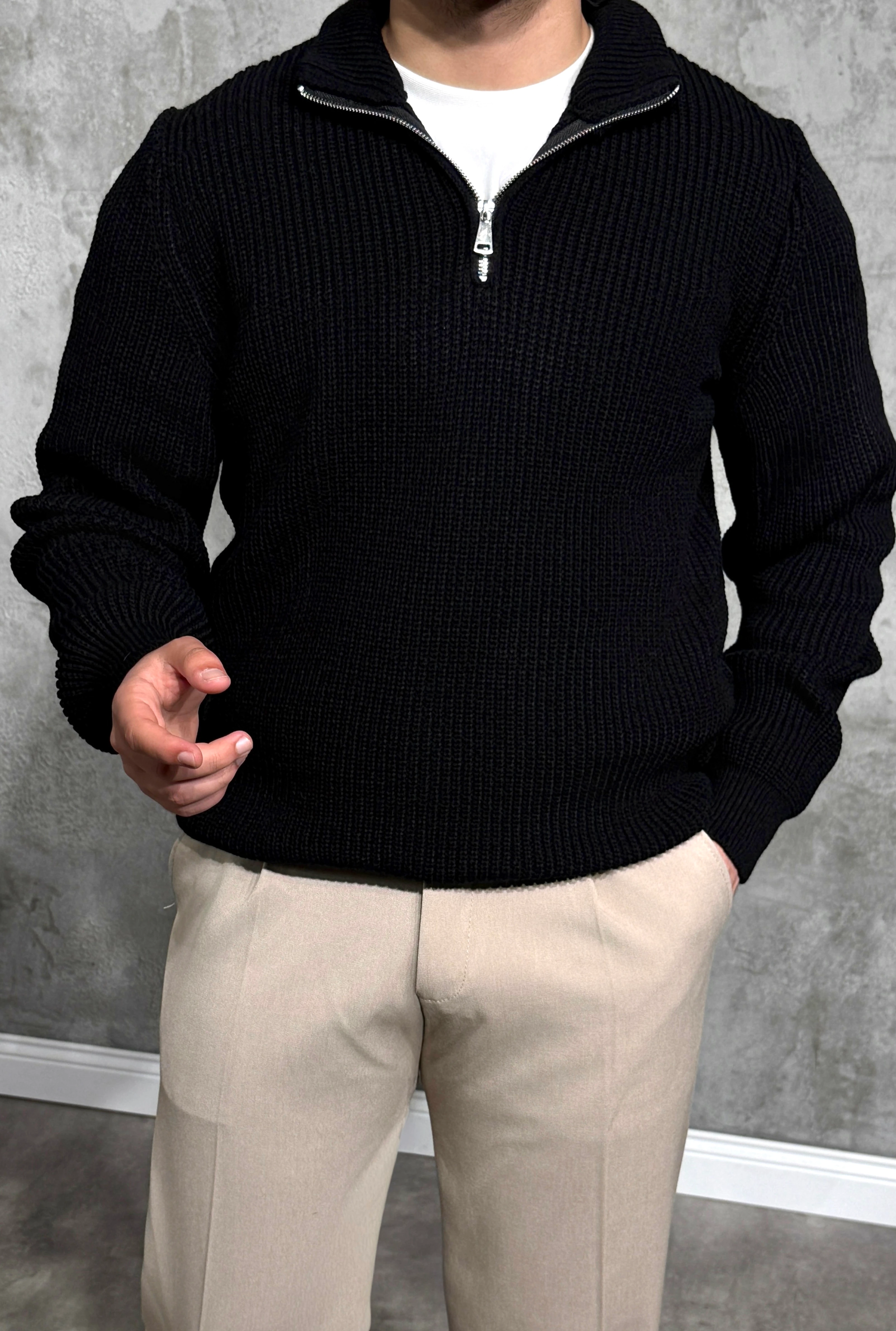 Erkek Yarım Fermuarlı Tok Kazak - Siyah