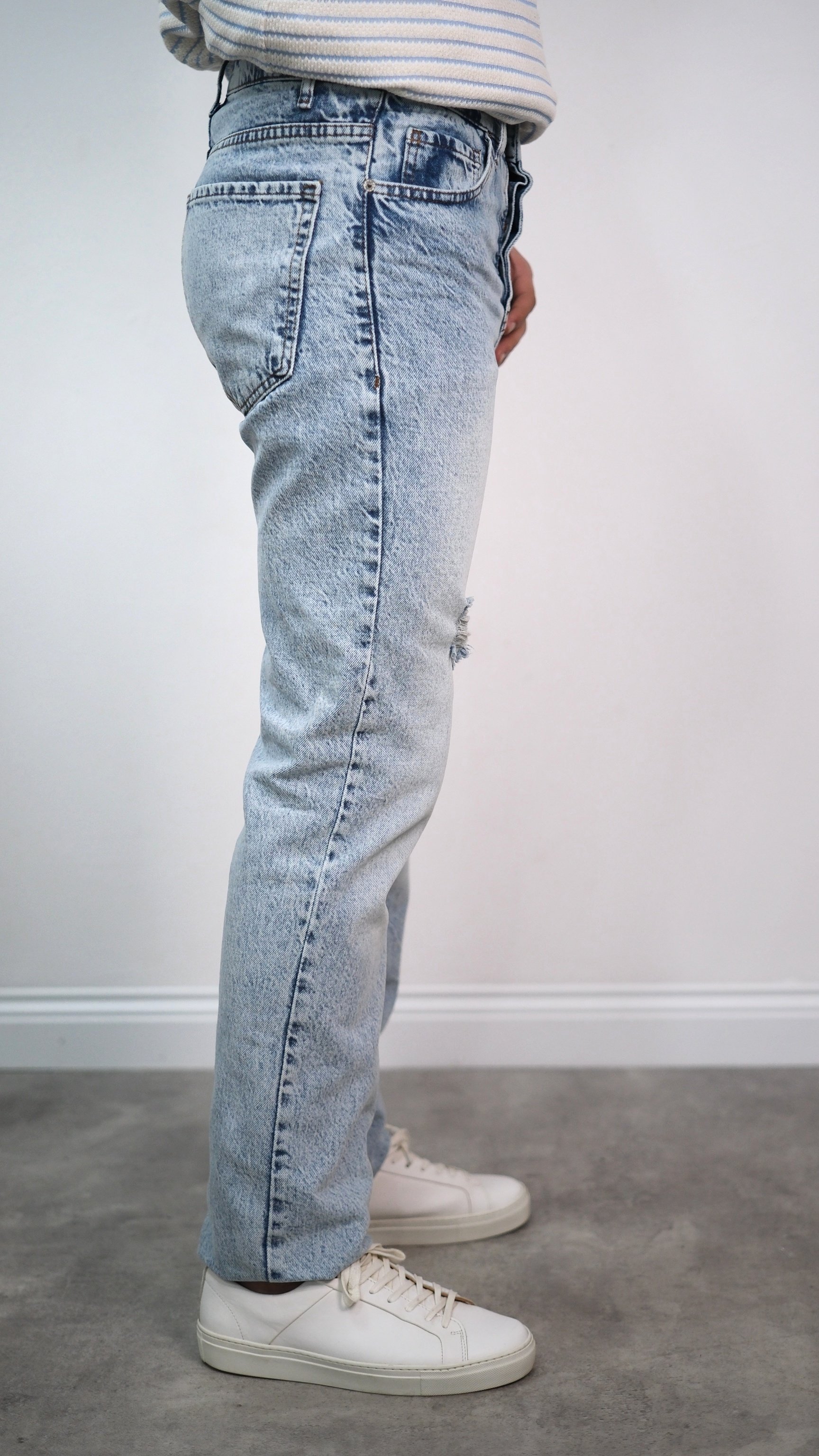 Regulat Fit Kot Yırtıklı Pantolon 