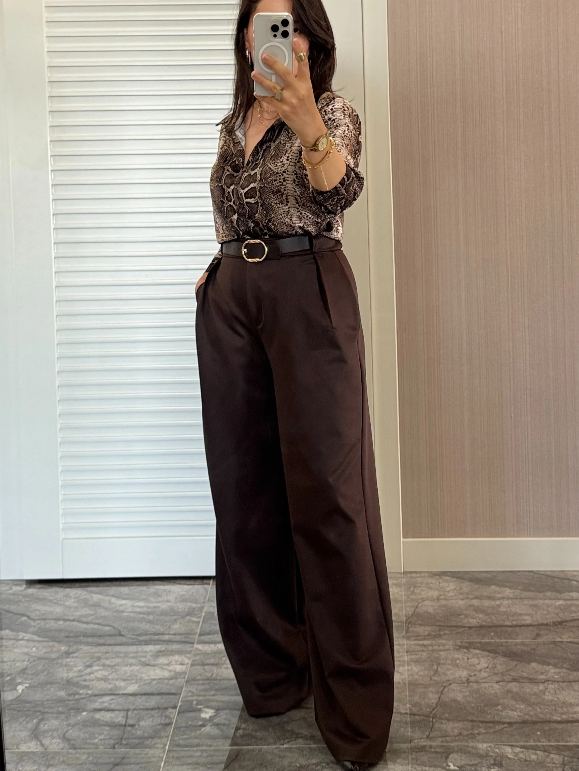 Kemer Detaylı Pileli Pantolon