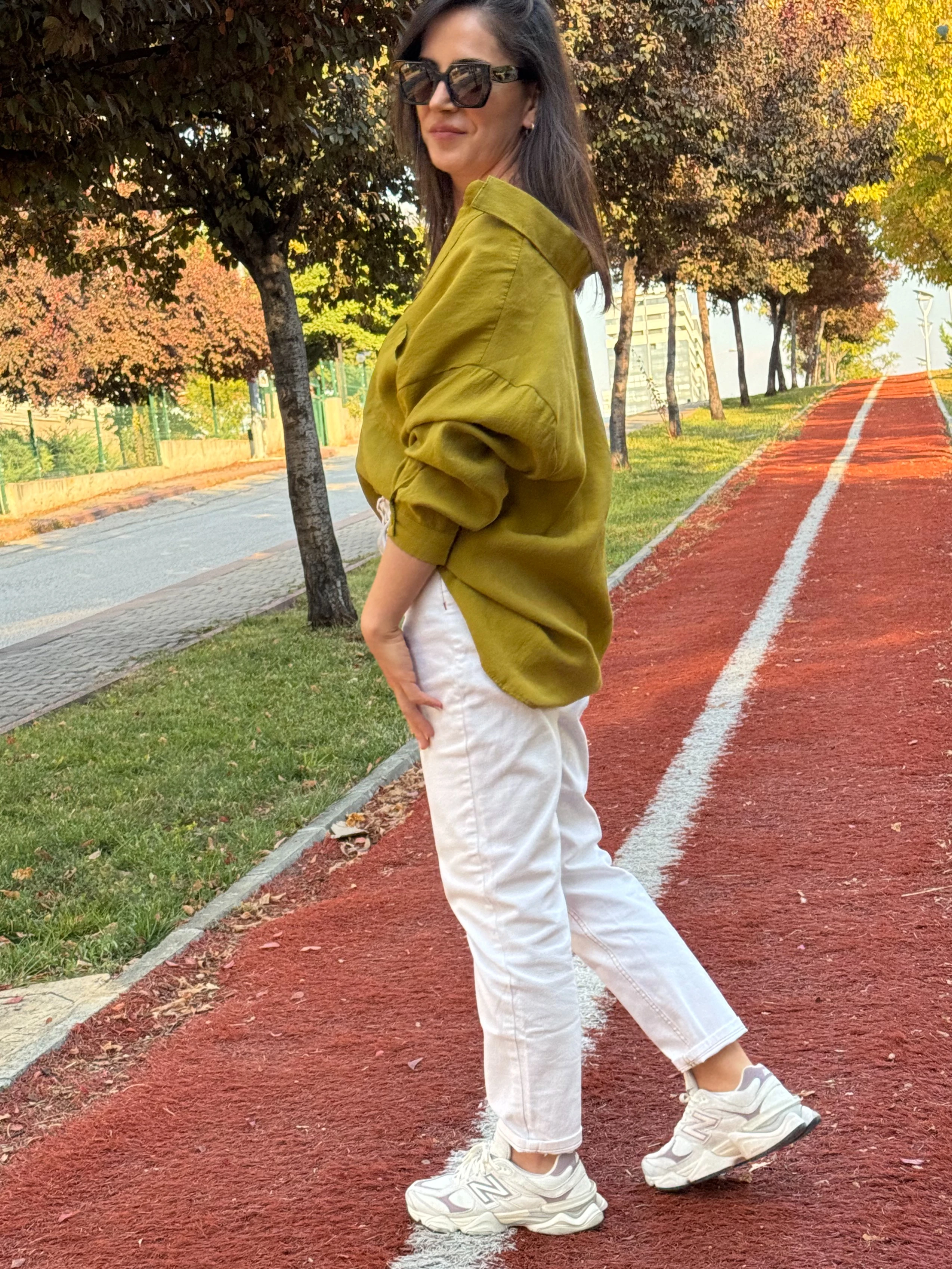 Düşük Omuzlu Oversize Gömlek