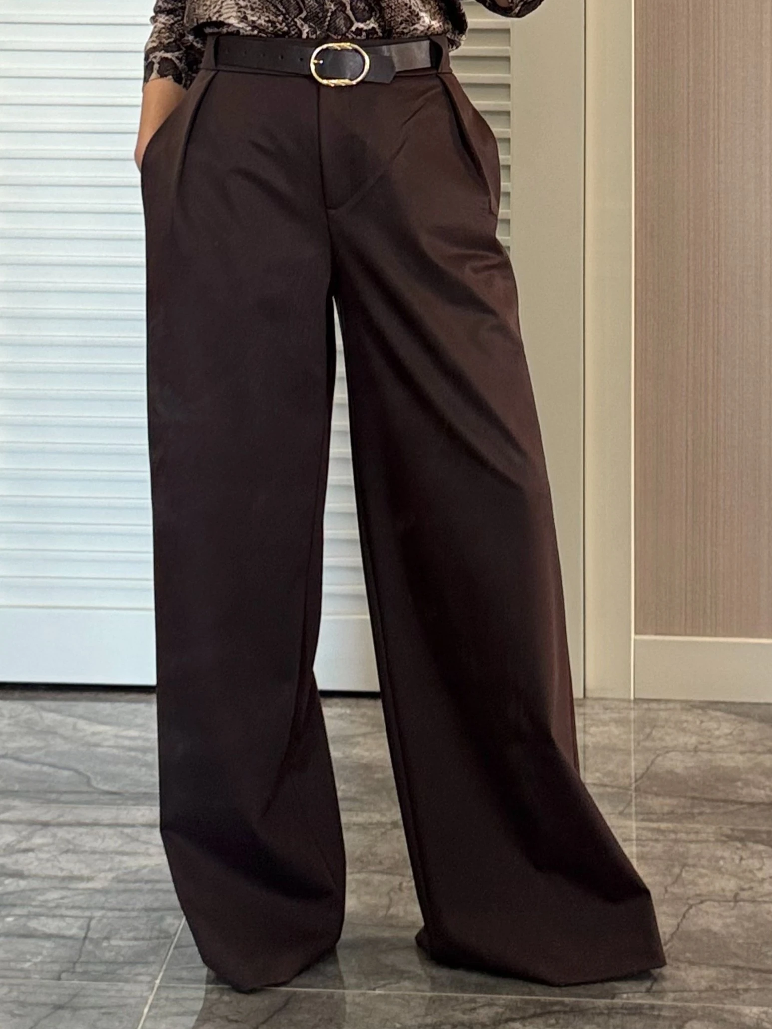 Kemer Detaylı Pileli Pantolon