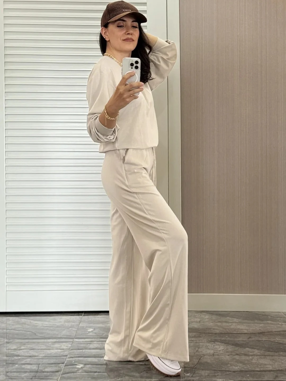 Yumuşak Kumaş Eşofman Takımı