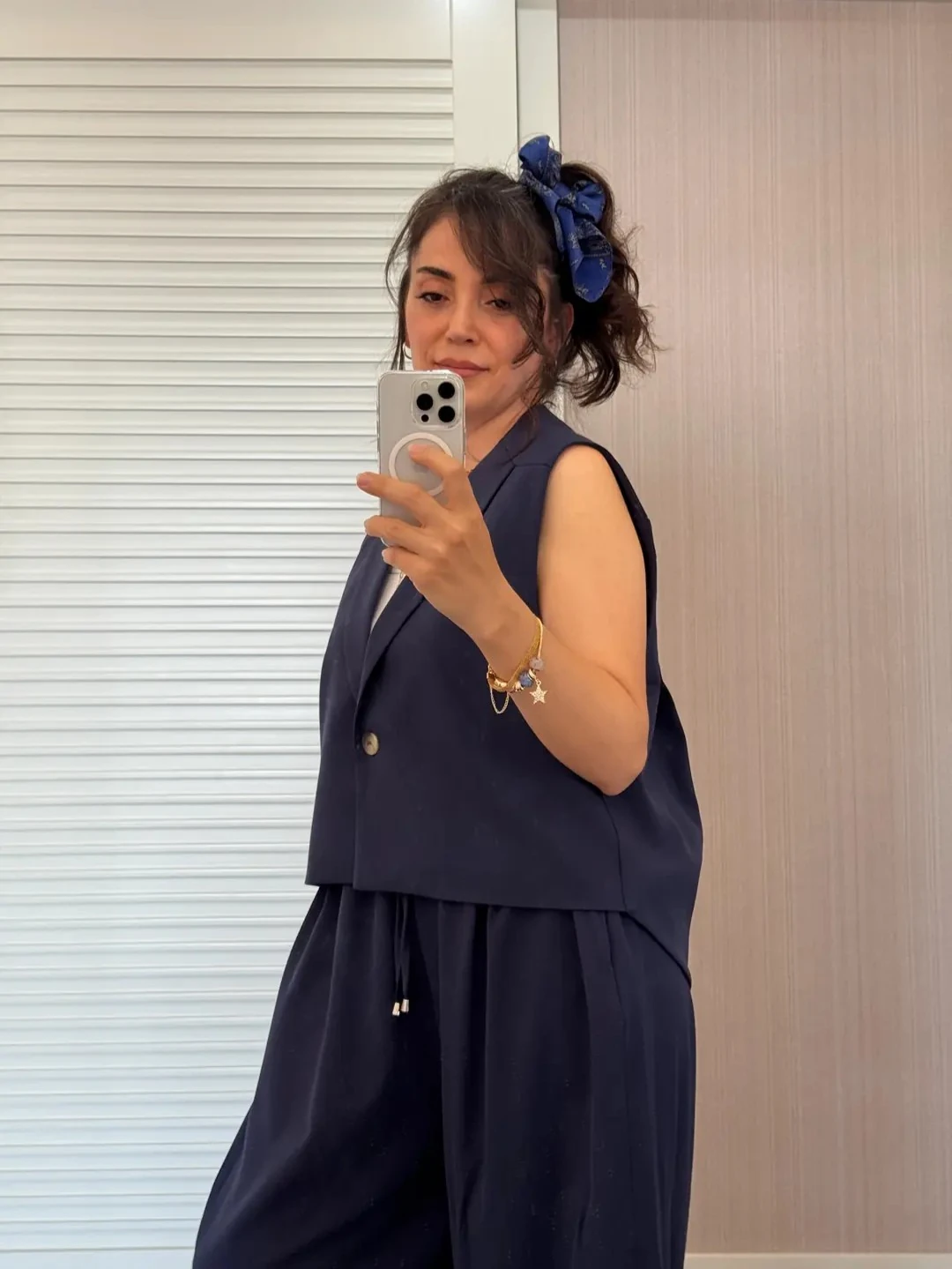 Rahat Kesimli Yelek Pantolon Takım