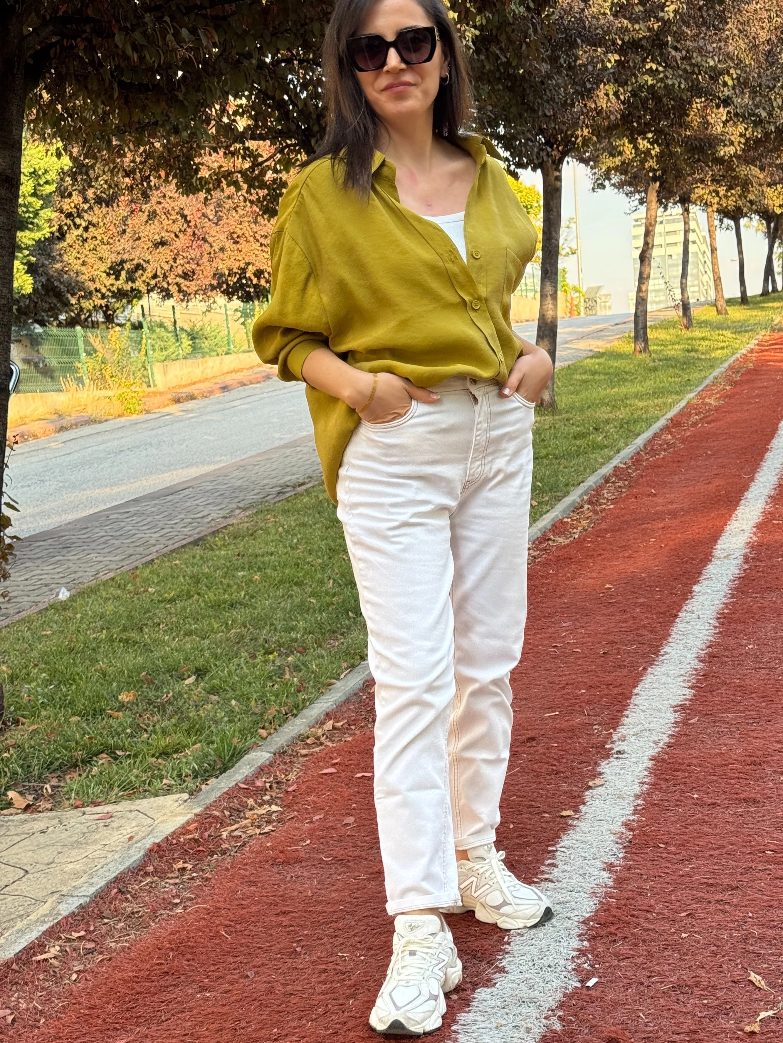 Düşük Omuzlu Oversize Gömlek