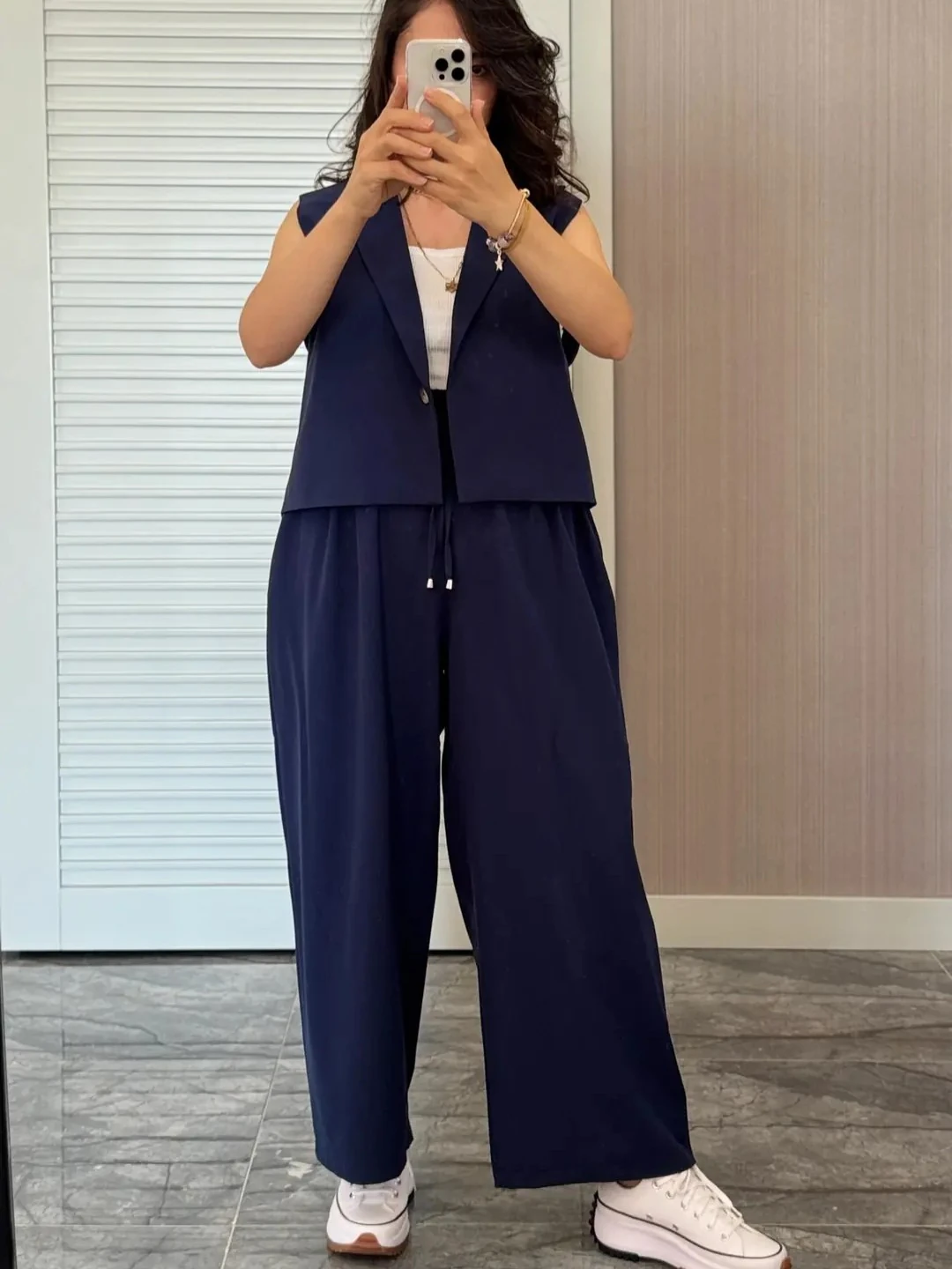 Rahat Kesimli Yelek Pantolon Takım