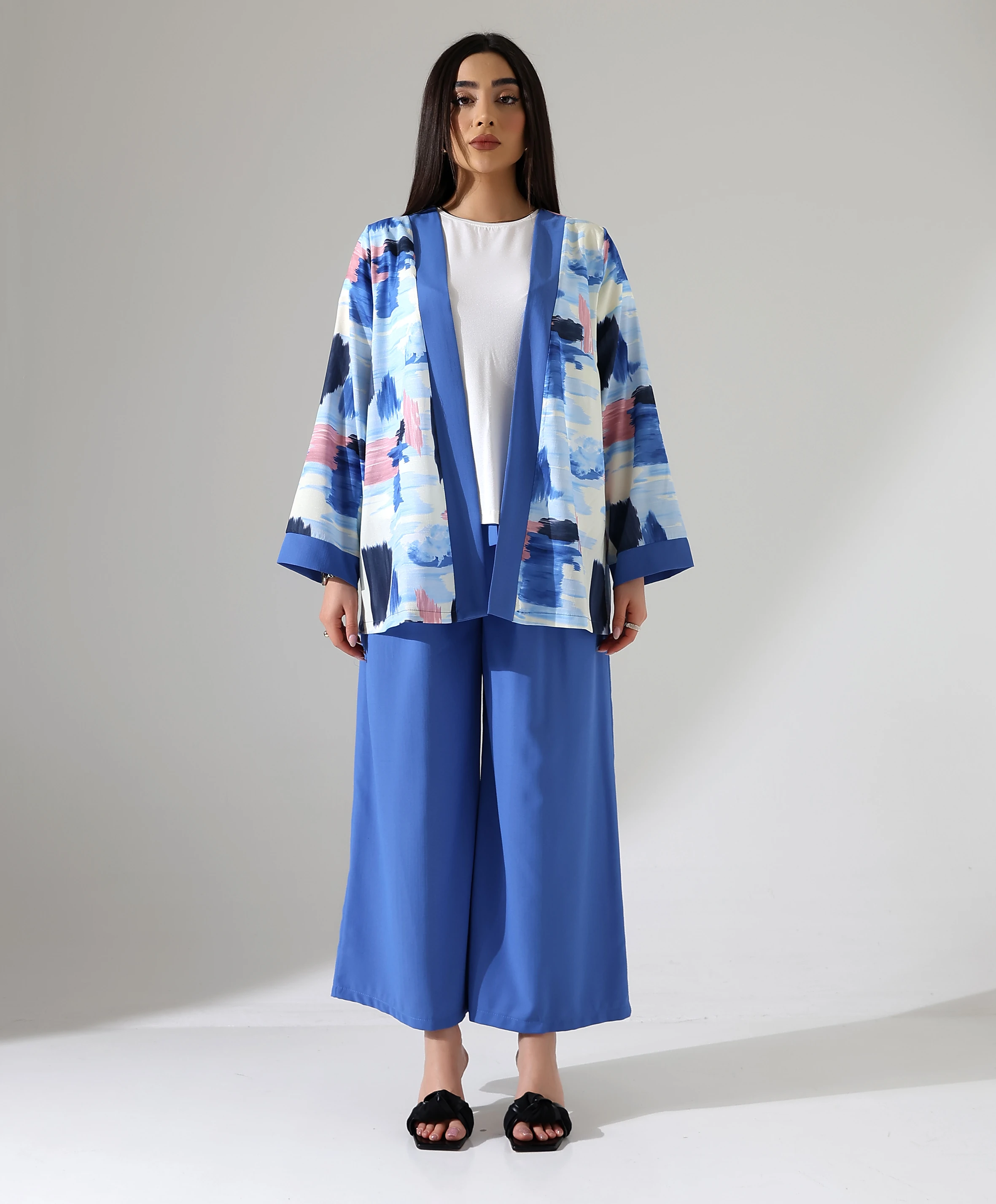 Akça Üçlü Takım