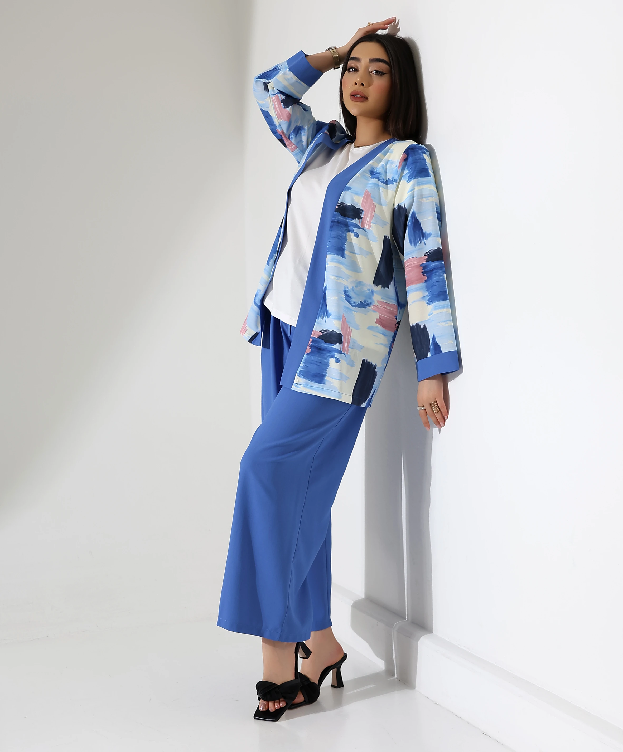 Akça Üçlü Takım