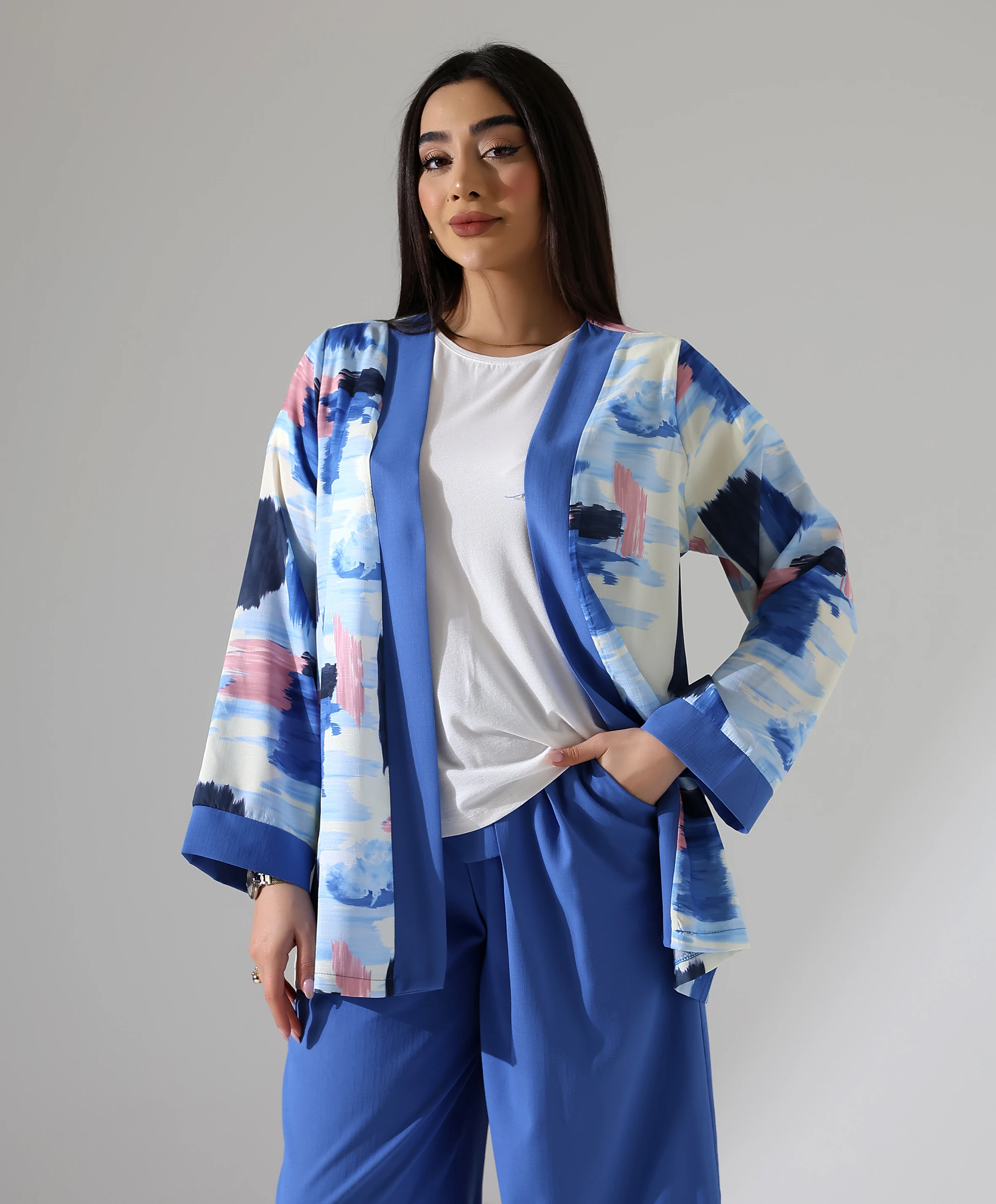 Akça Üçlü Takım